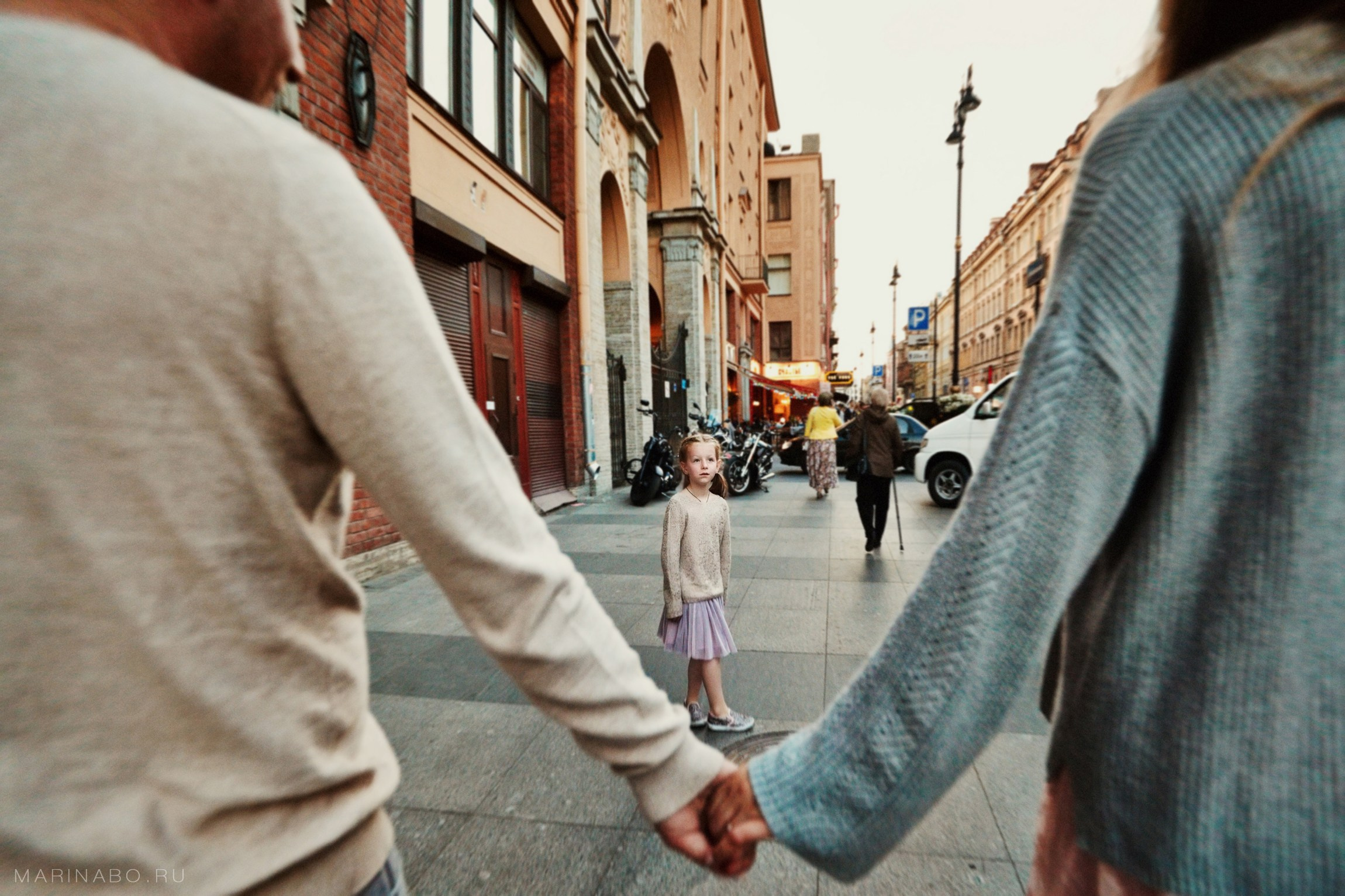 Питер, лето, вечер, крыши - семейная, Lifestyle фотосессия. Семейный Lifestyle фотограф в Санкт-Петербурге Марина Бокшицкая