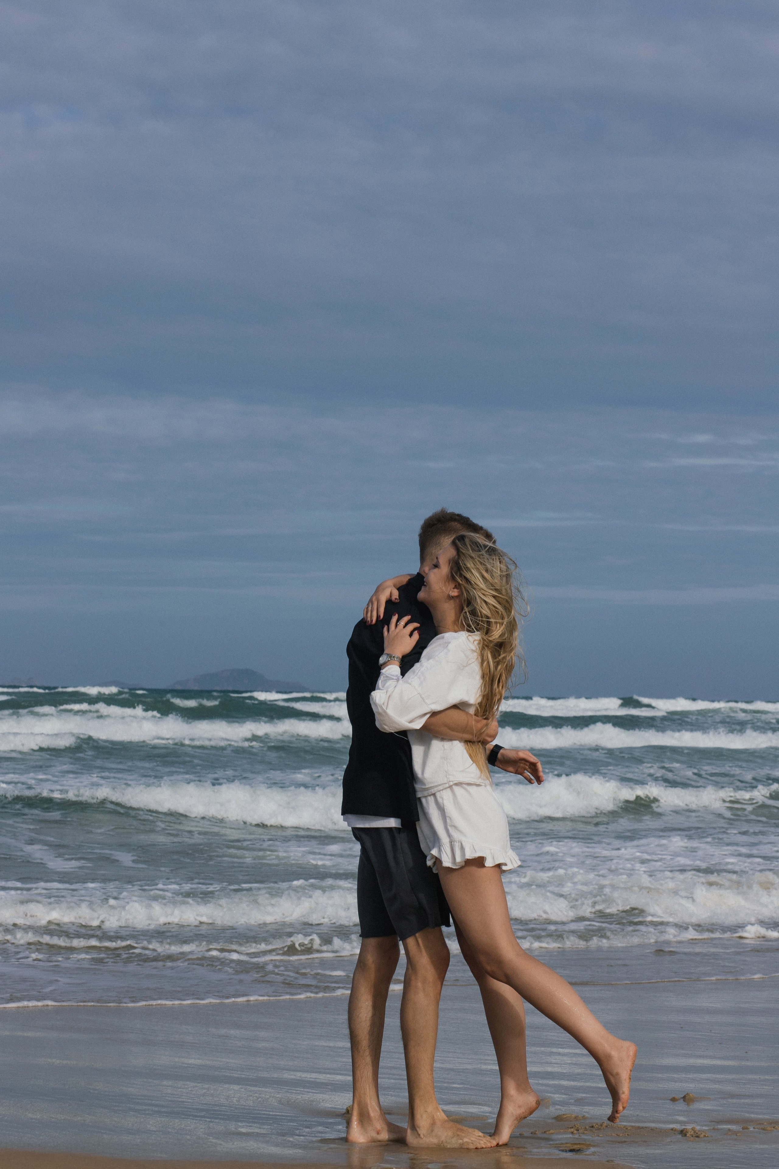 Дима и Дана пляж Бай Дай. Главная