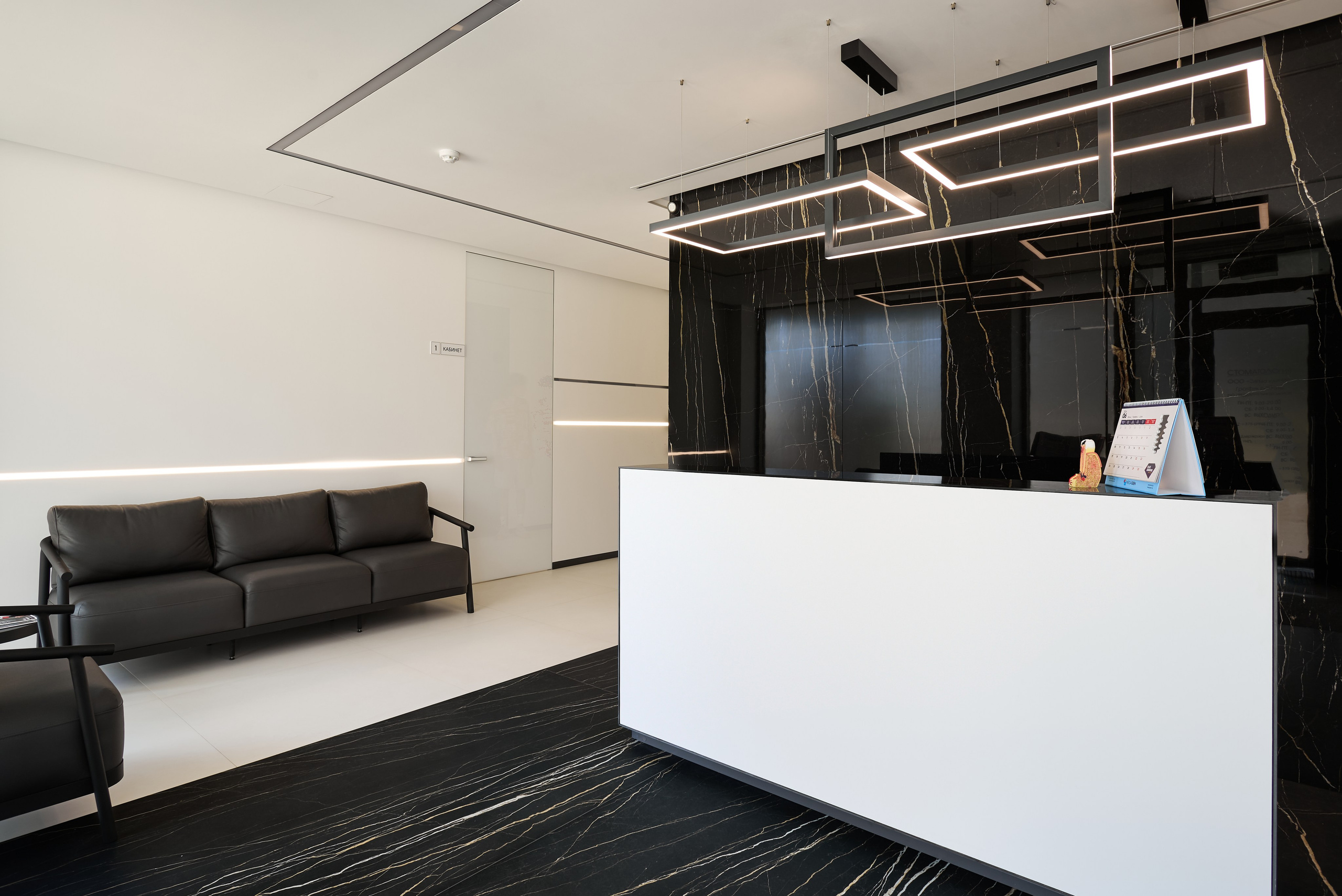 Стоматология Zigma. Автомобильный и интерьерный фотограф в Минске Александр Тагаев