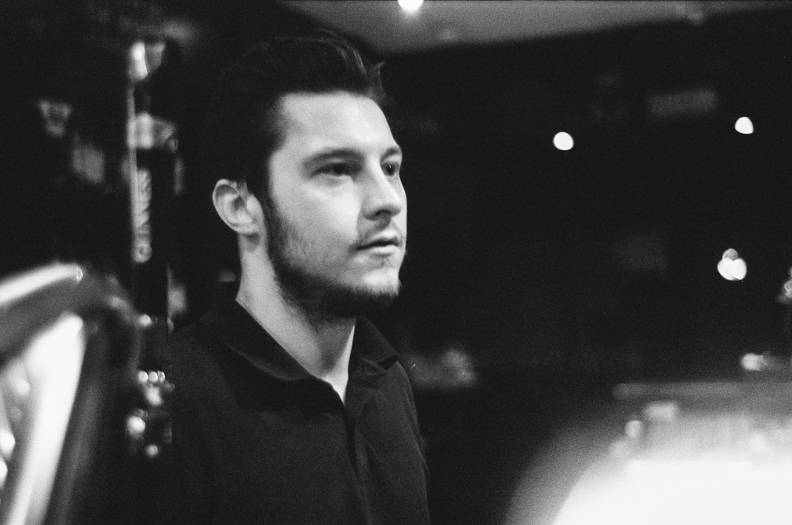 Одиночные кадры — узкий формат. Алексей Попов