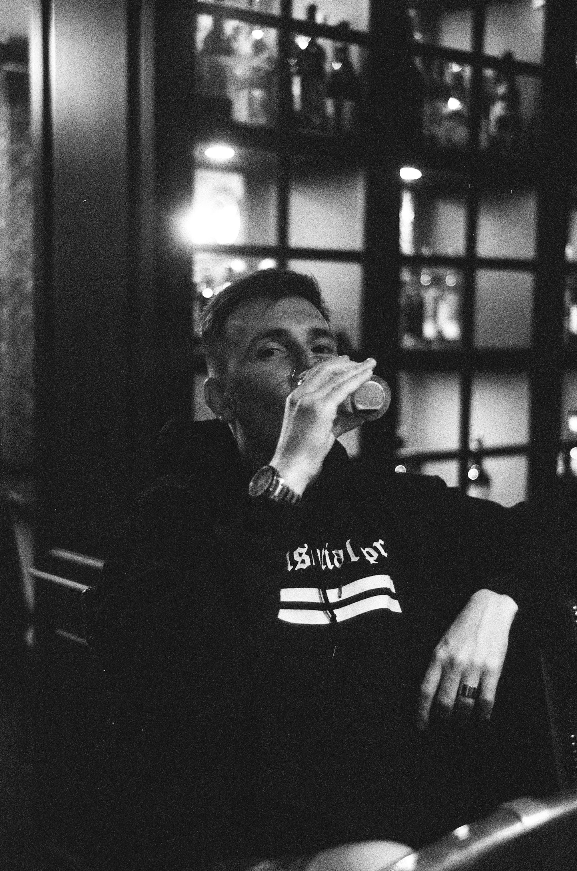 Одиночные кадры — узкий формат. Алексей Попов