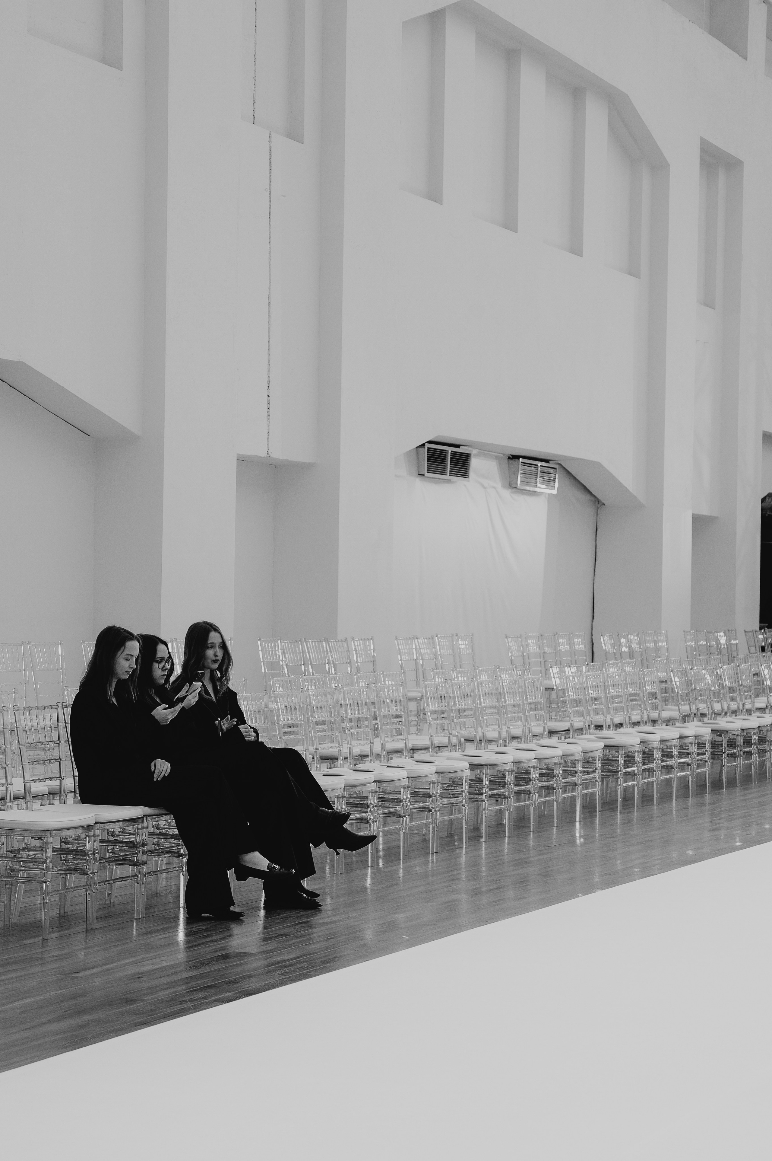 Бекстейдж показа «Новые Имена» собака.ru|ДЛТ. Портретный и репортажный фотограф в Санкт-Петербурге