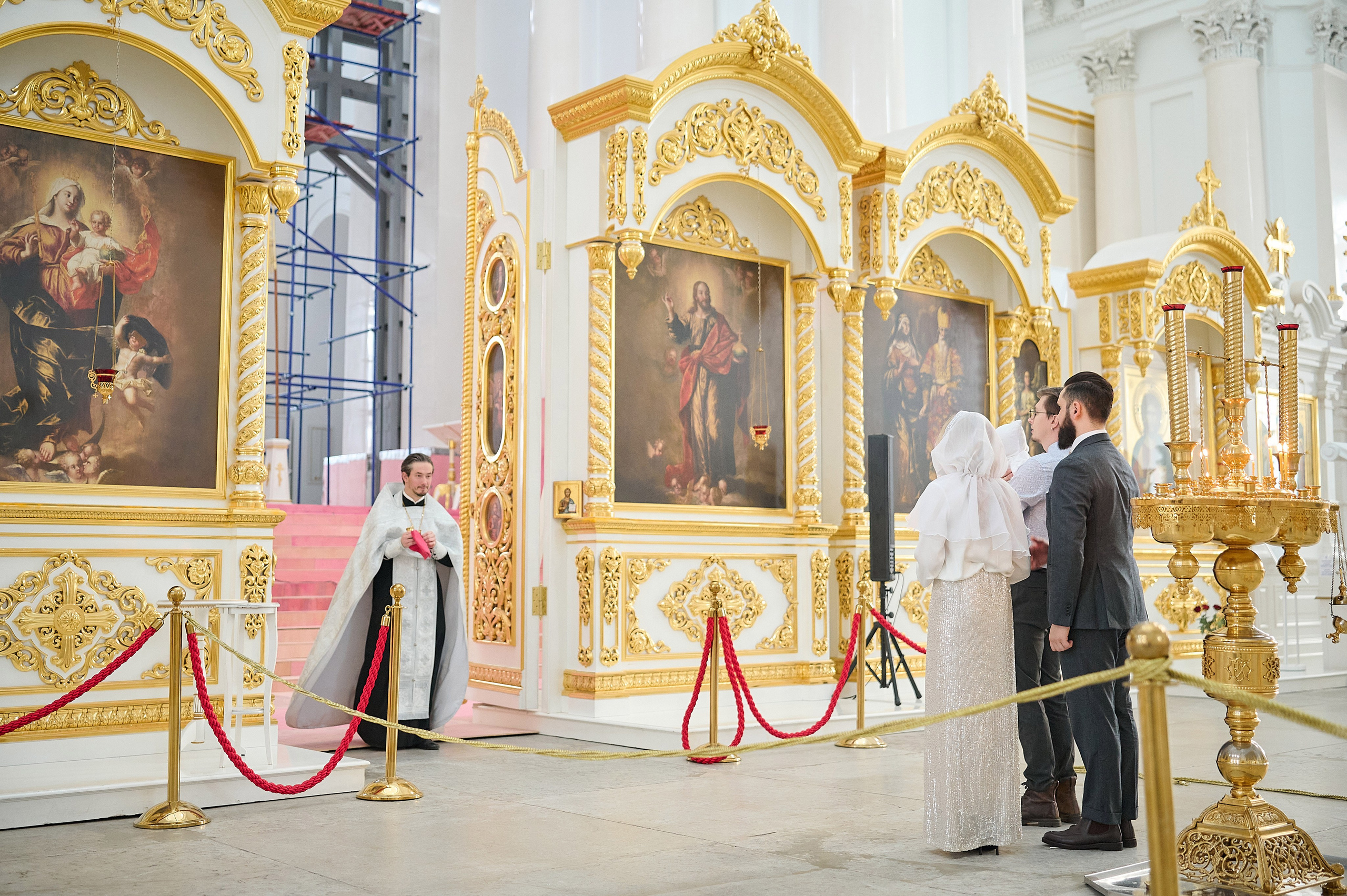 Фотограф на таинство крещения в Смольном соборе Санкт-Петербурга