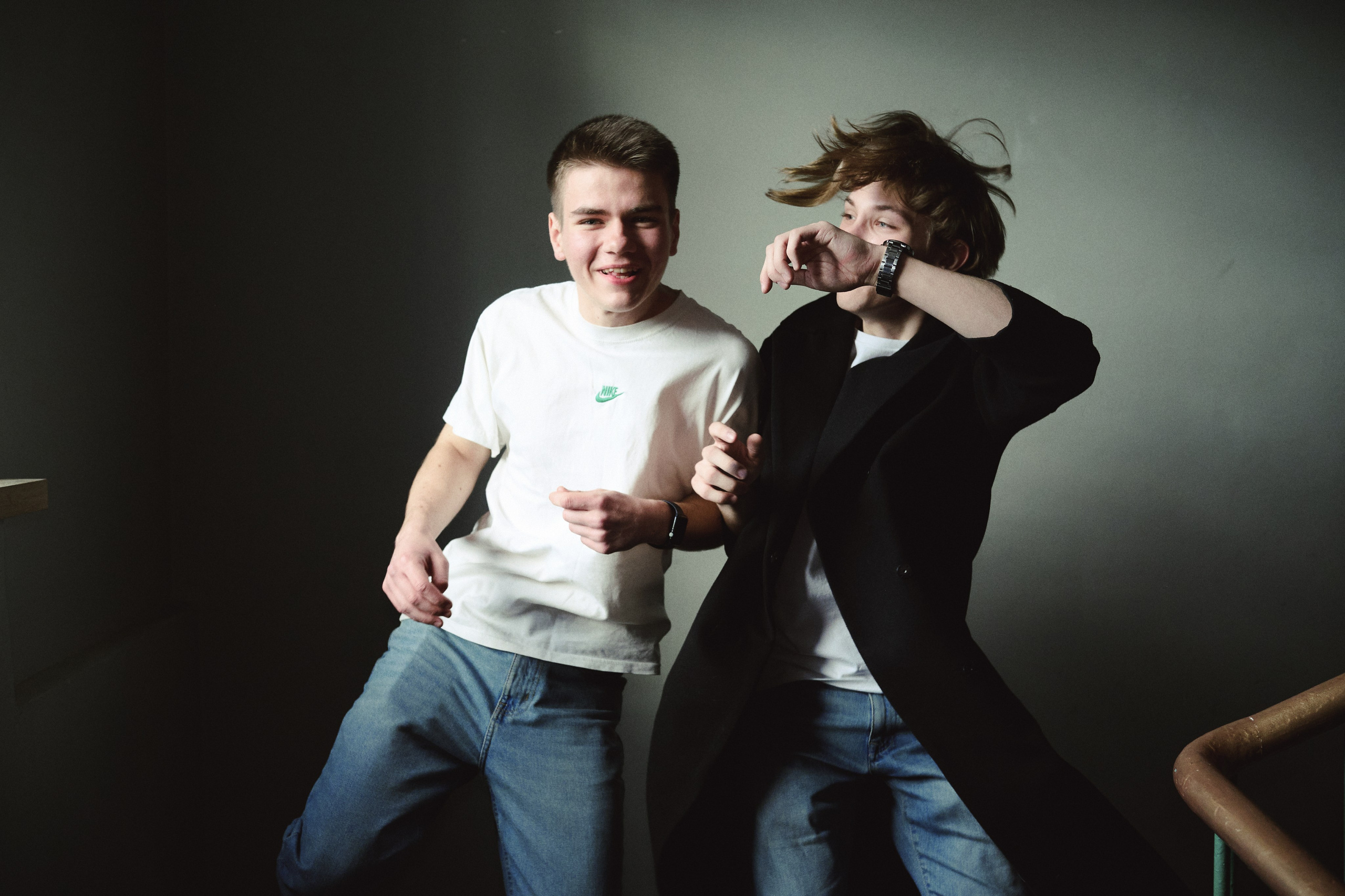 День рождения в Питерской парадной. May the numbers guide us