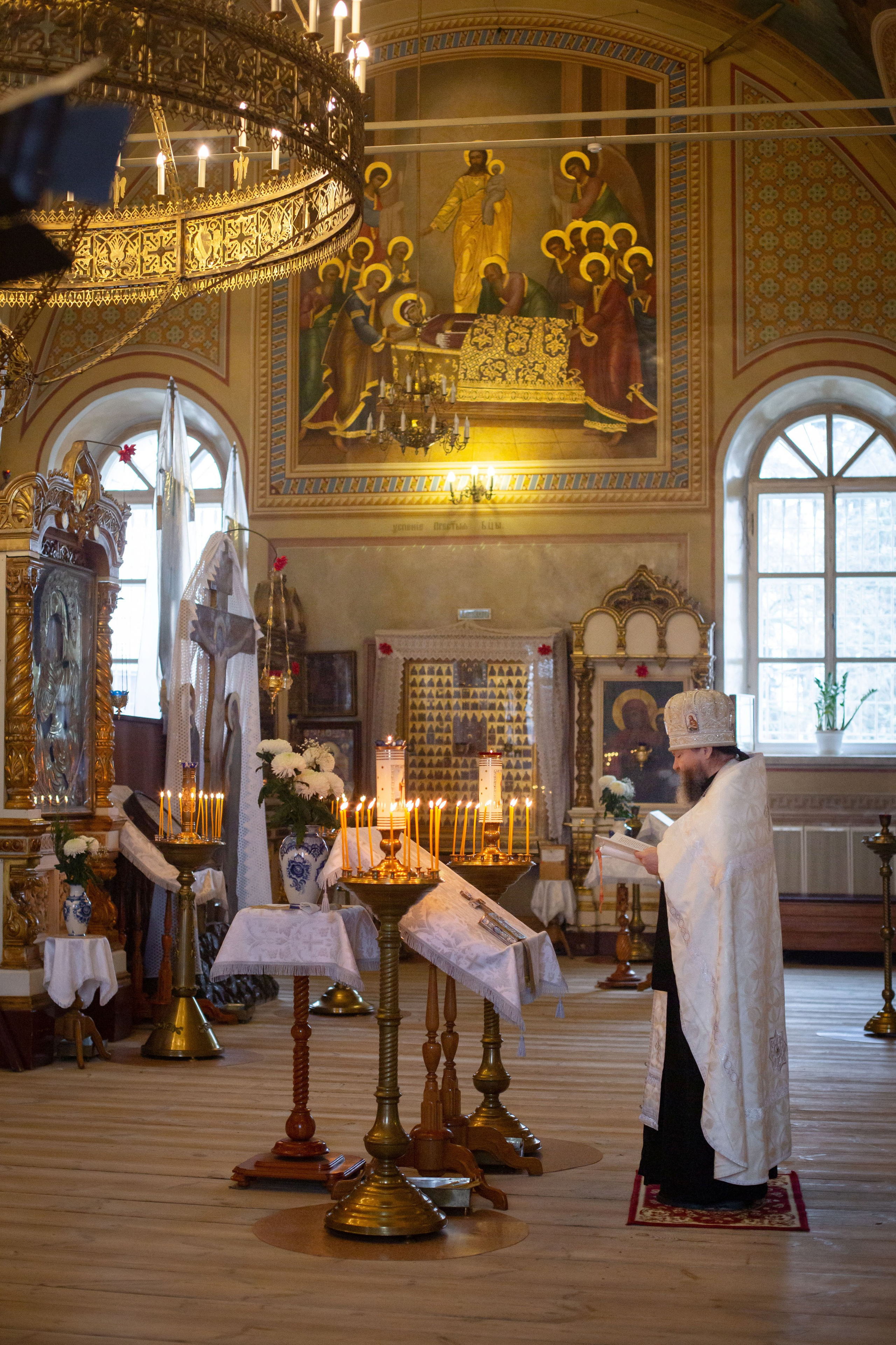 Венчание Дмитрий и Елена Воскресенский храм. Семейный и детский фотограф Анна Петракова