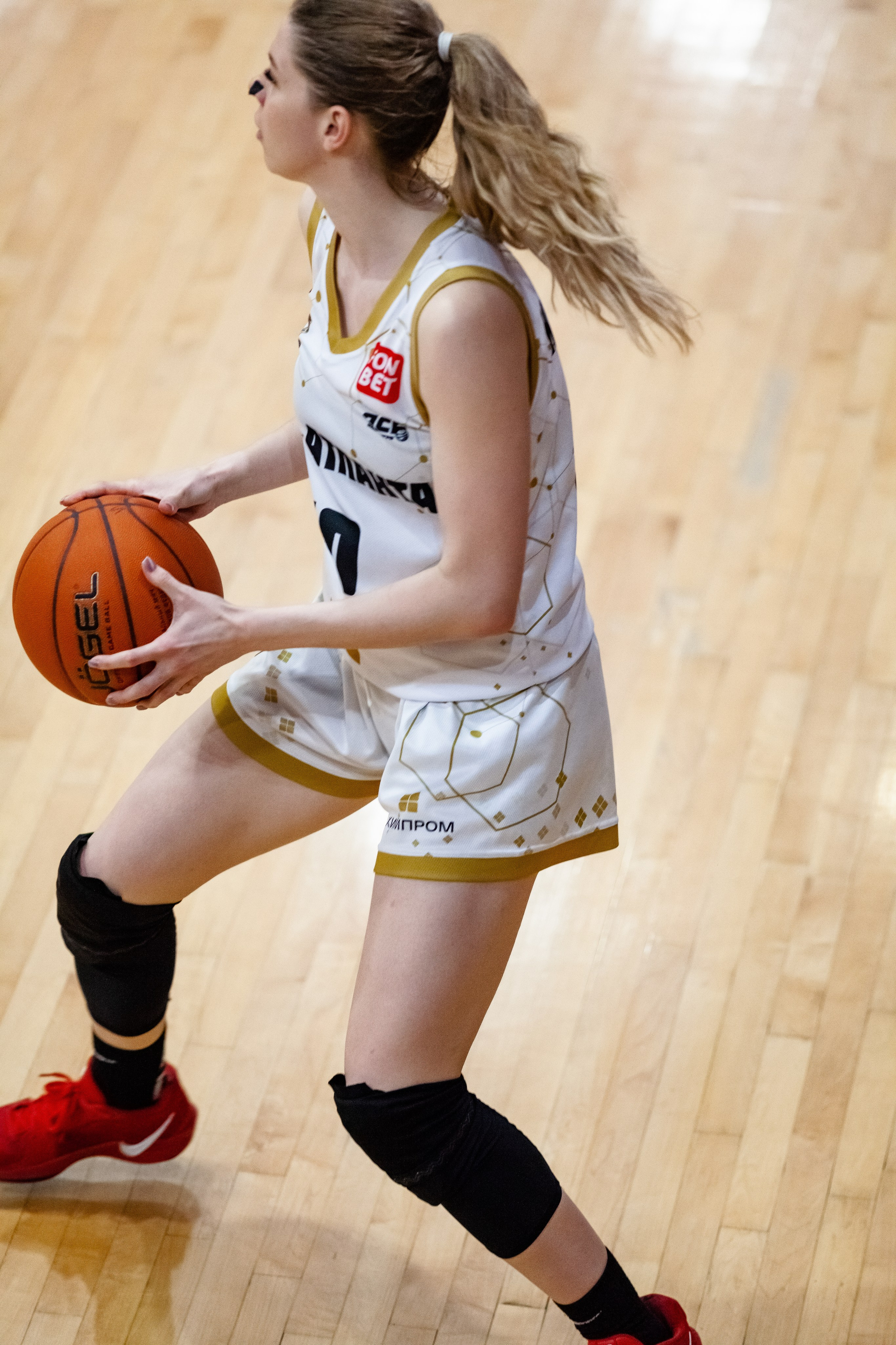 ЧГУ-Атланта — Славянка. Фотография