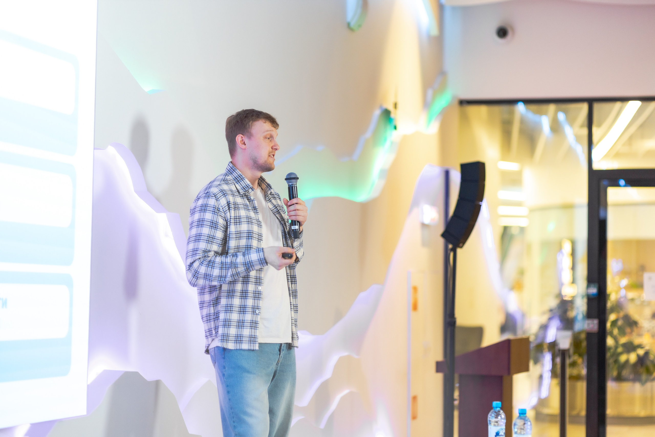 Aha! — 29–30 мая 2025. Фотобанк Матемаркетинг