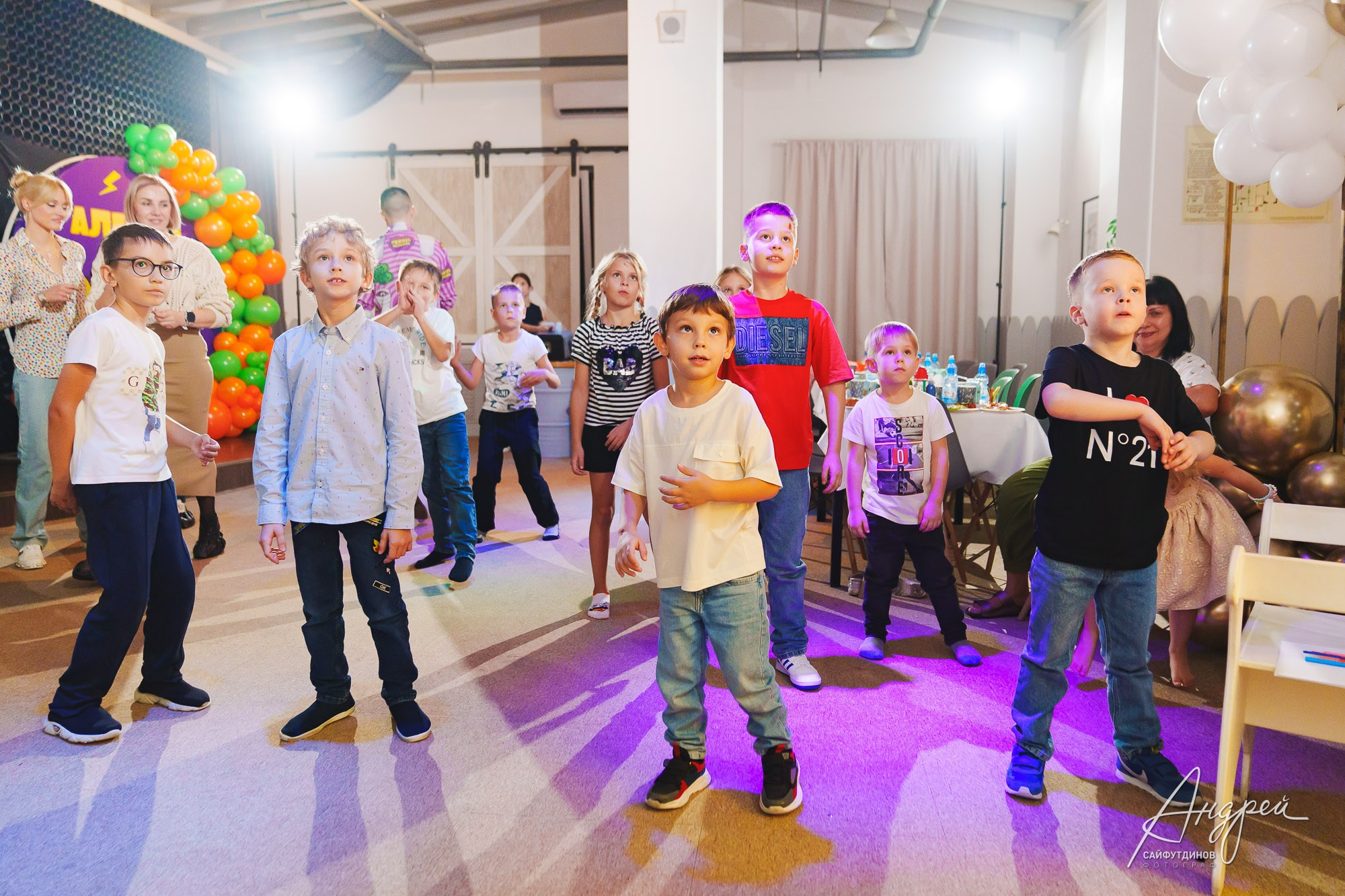 День Рождения Лёши. Лофт «Стрелка». Свадебный и семейный фотограф в Ростове-на-Дону. Андрей Сайфутдинов