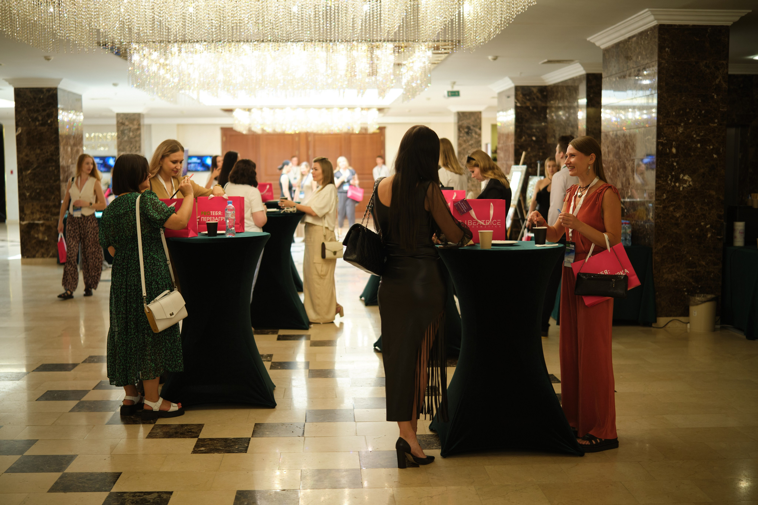 Женский форум PRОТебя. Репортажный фотограф Дмитрий Литвинский. Минск, Беларусь, мир