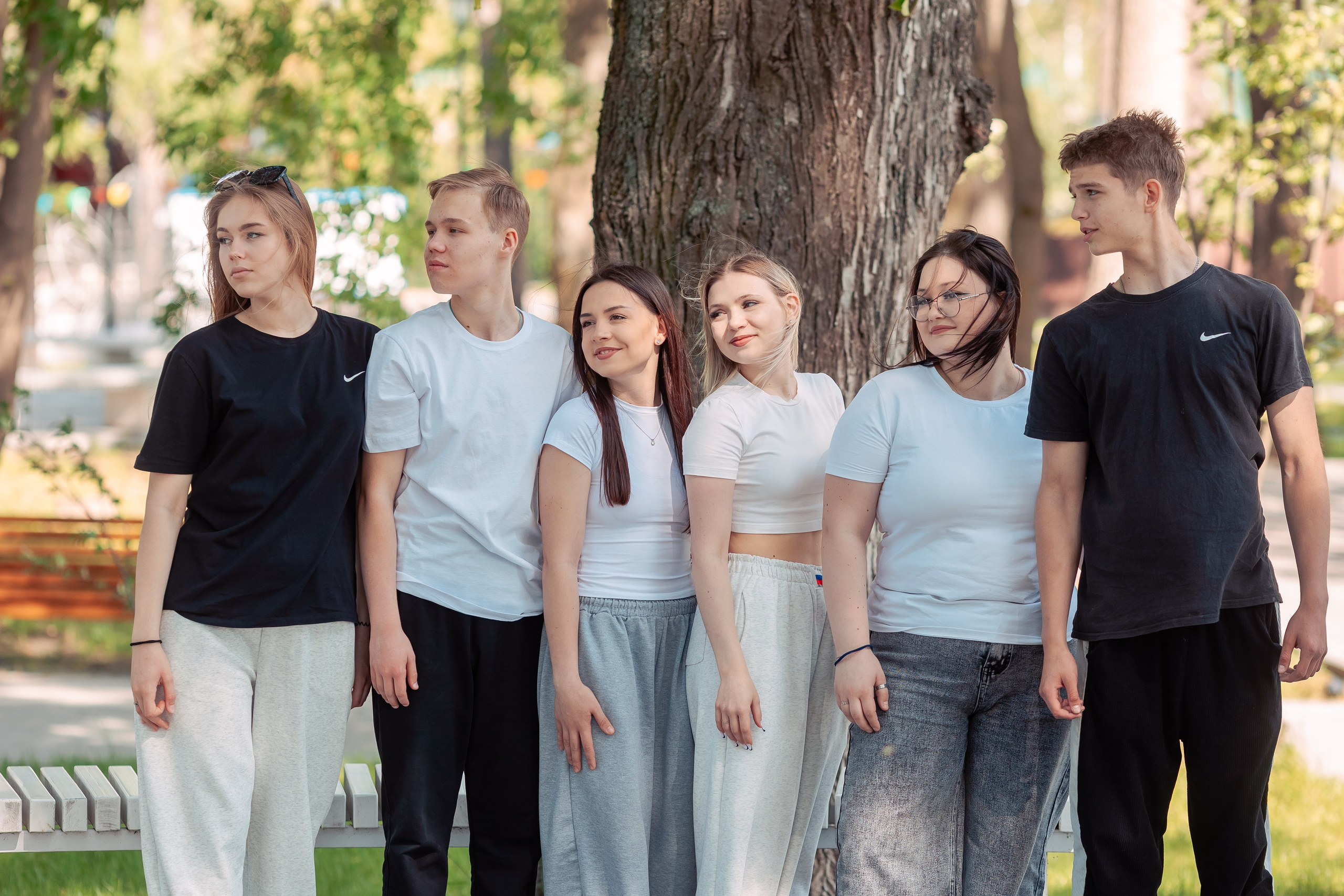 Позирование группы. Выпускные альбомы для детского сада и школы