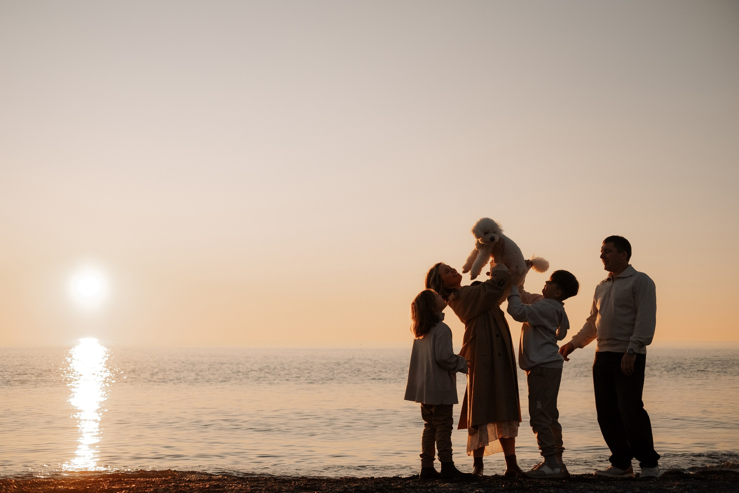 Семейные фотосессии в Сочи, Сириус и на Красной поляне. Семейный, свадебный фотограф Сочи, Адлер, Красная поляна