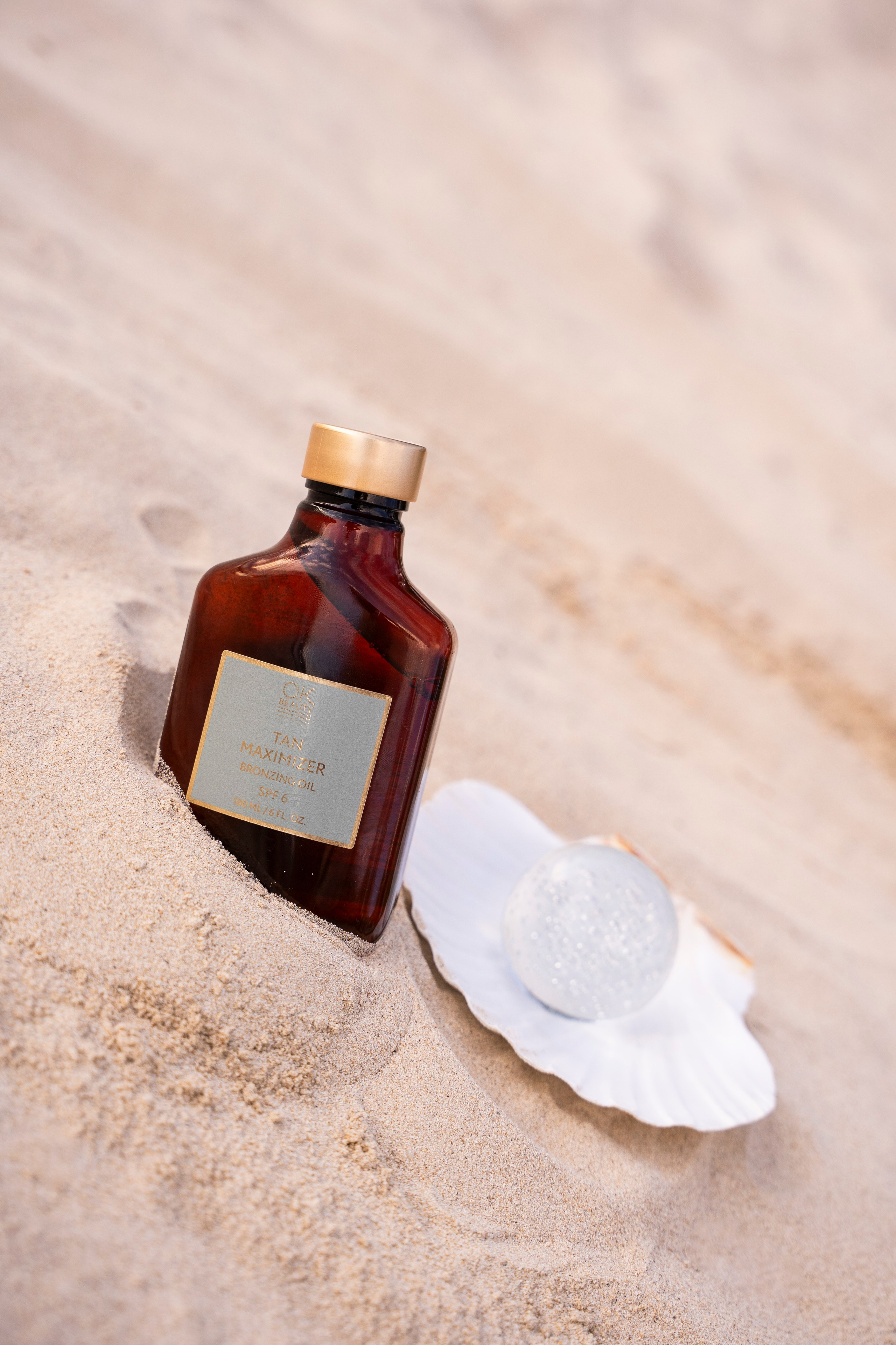 TAN SPF15. Brand designer | photographer | model