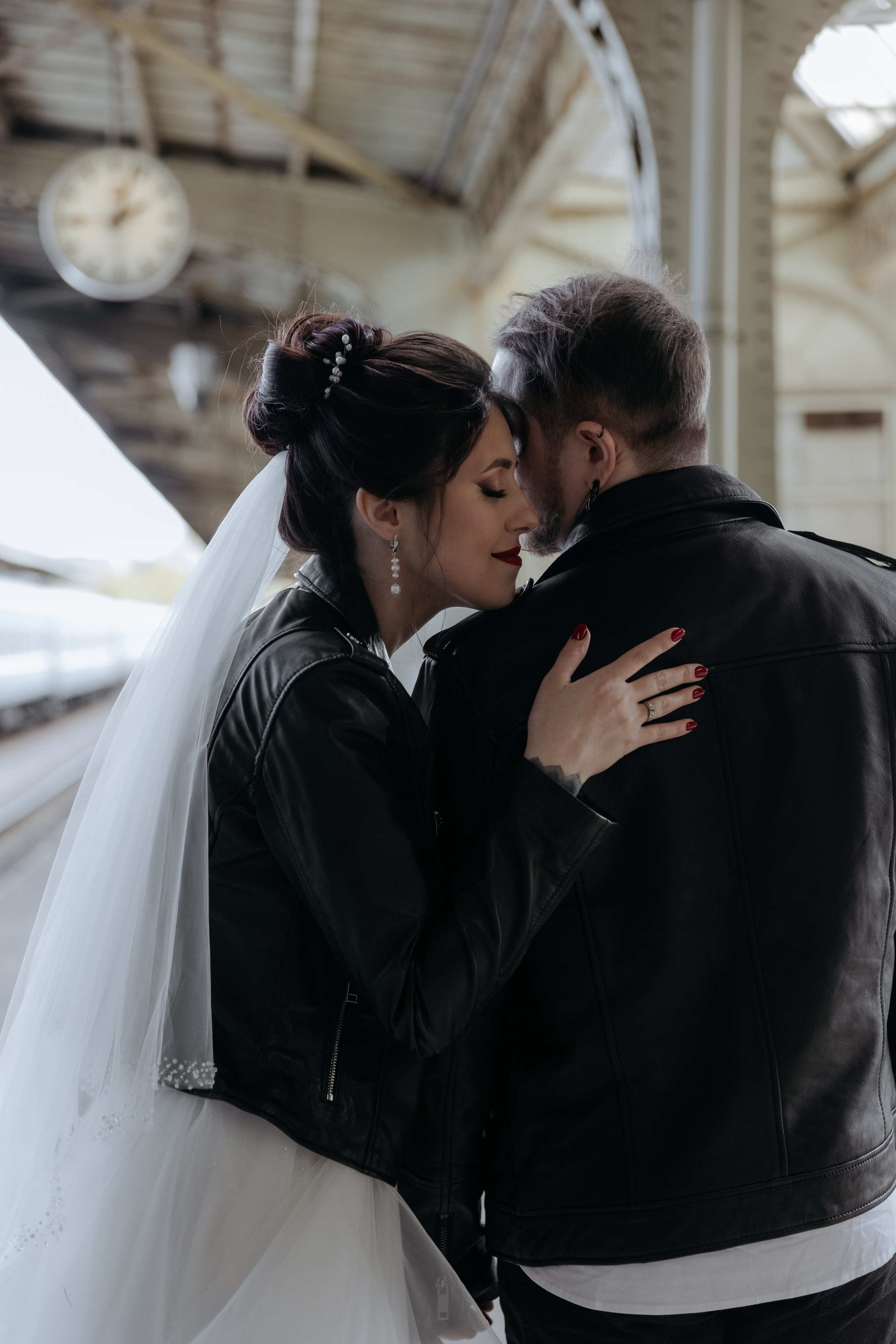 Ты молчишь, а я улыбаюсь, Мария. Свадебный и репортажный фотограф в Санкт-Петербурге