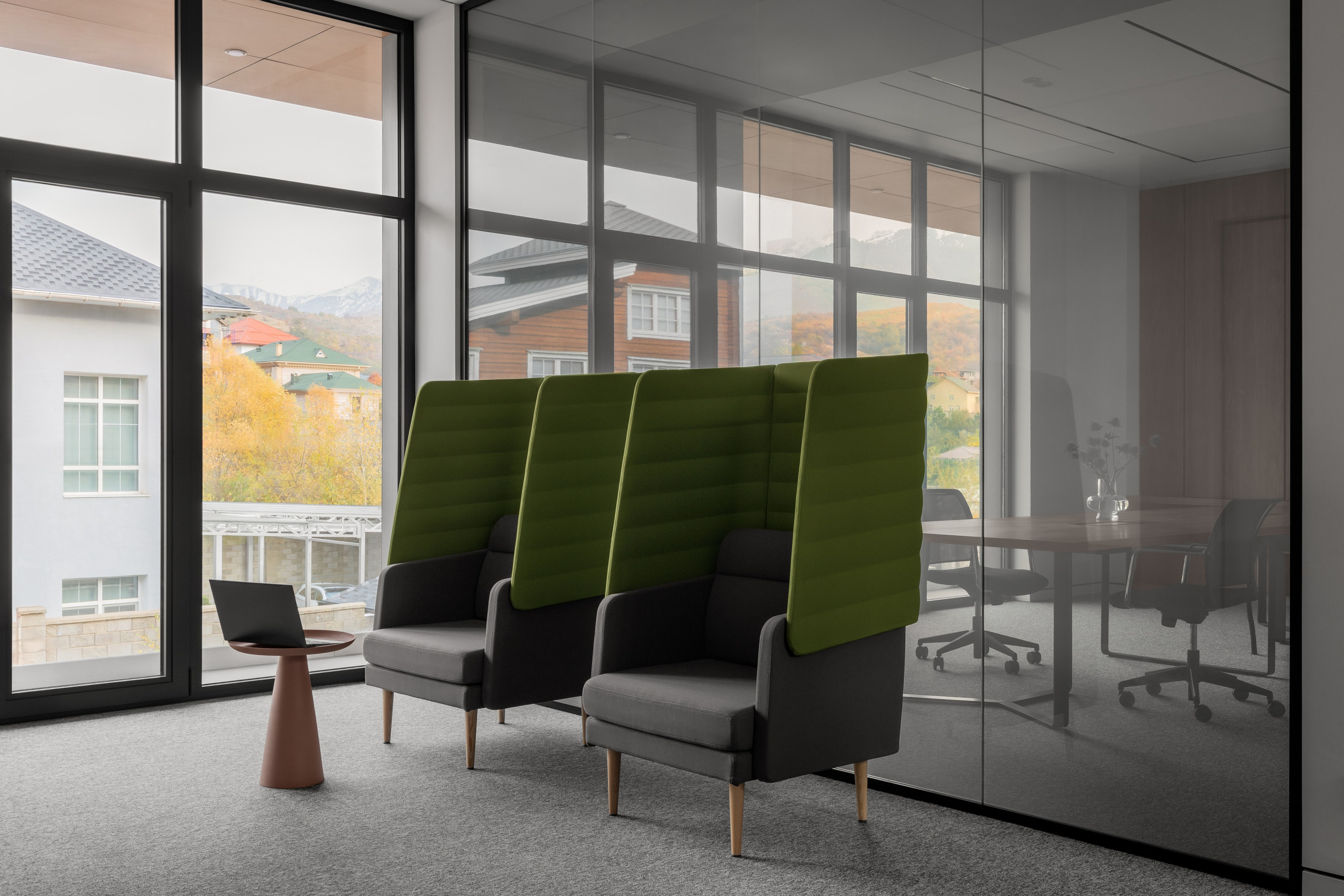 Интерьерная фотосъёмка офиса «Demeu» в Алматы. Roman Yakunin — interior photographer in Almaty, Kazakhstan