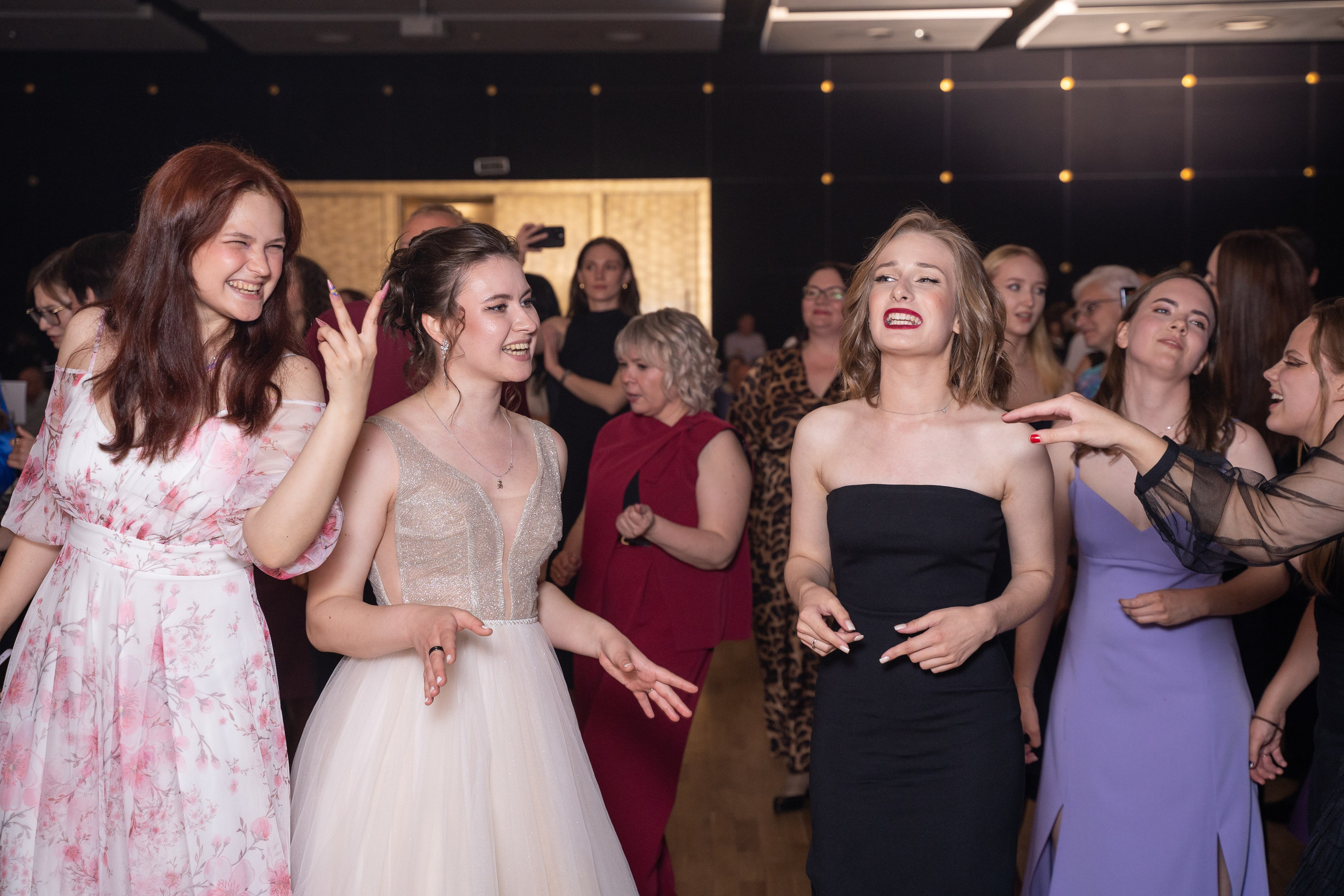 Выпускной (9-11 класс). Свадебный и семейный фотограф в Екатеринбурге Анна Месяцева