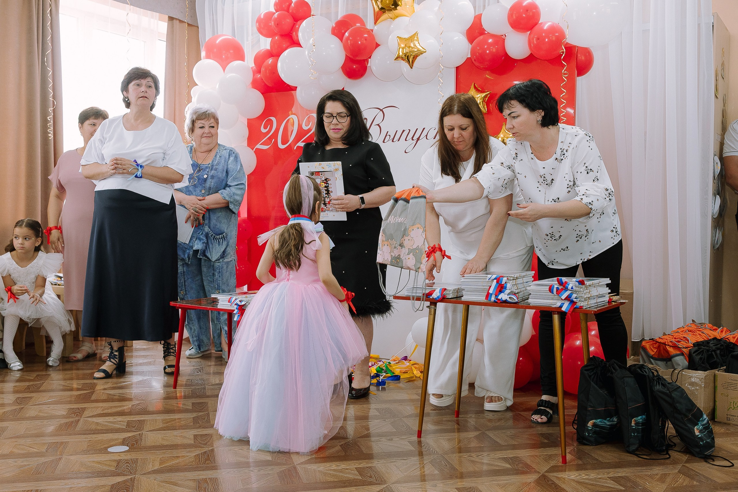 Выпускной в ДС 26. Выпускные альбомы Натальи Бутко: Новороссийск, Анапа, Геленджик