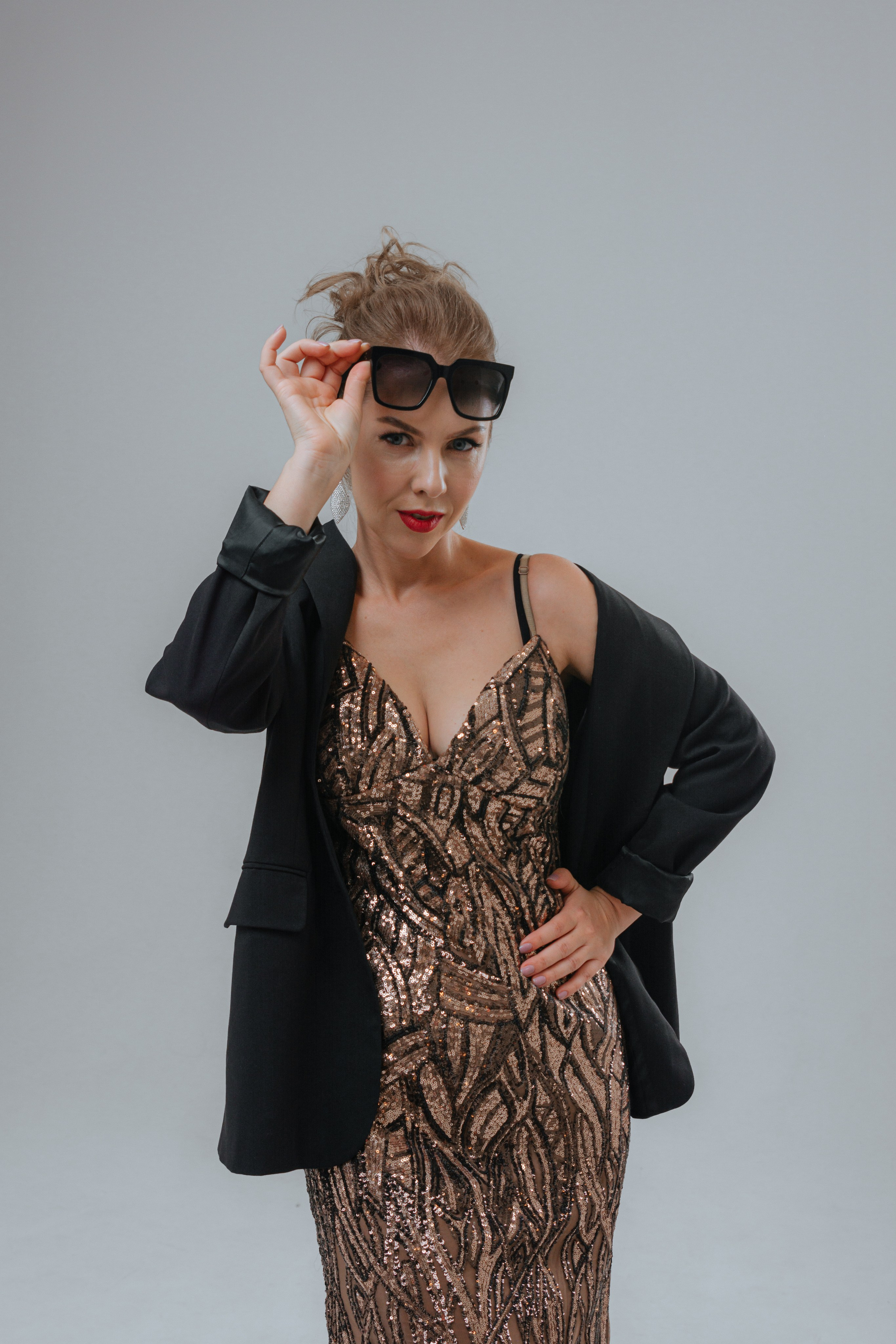 Фотосессия Superwoman Натальи и Светланы для афишы. Портретный фотограф в Санкт-Петербурге Дмитриева Наталия