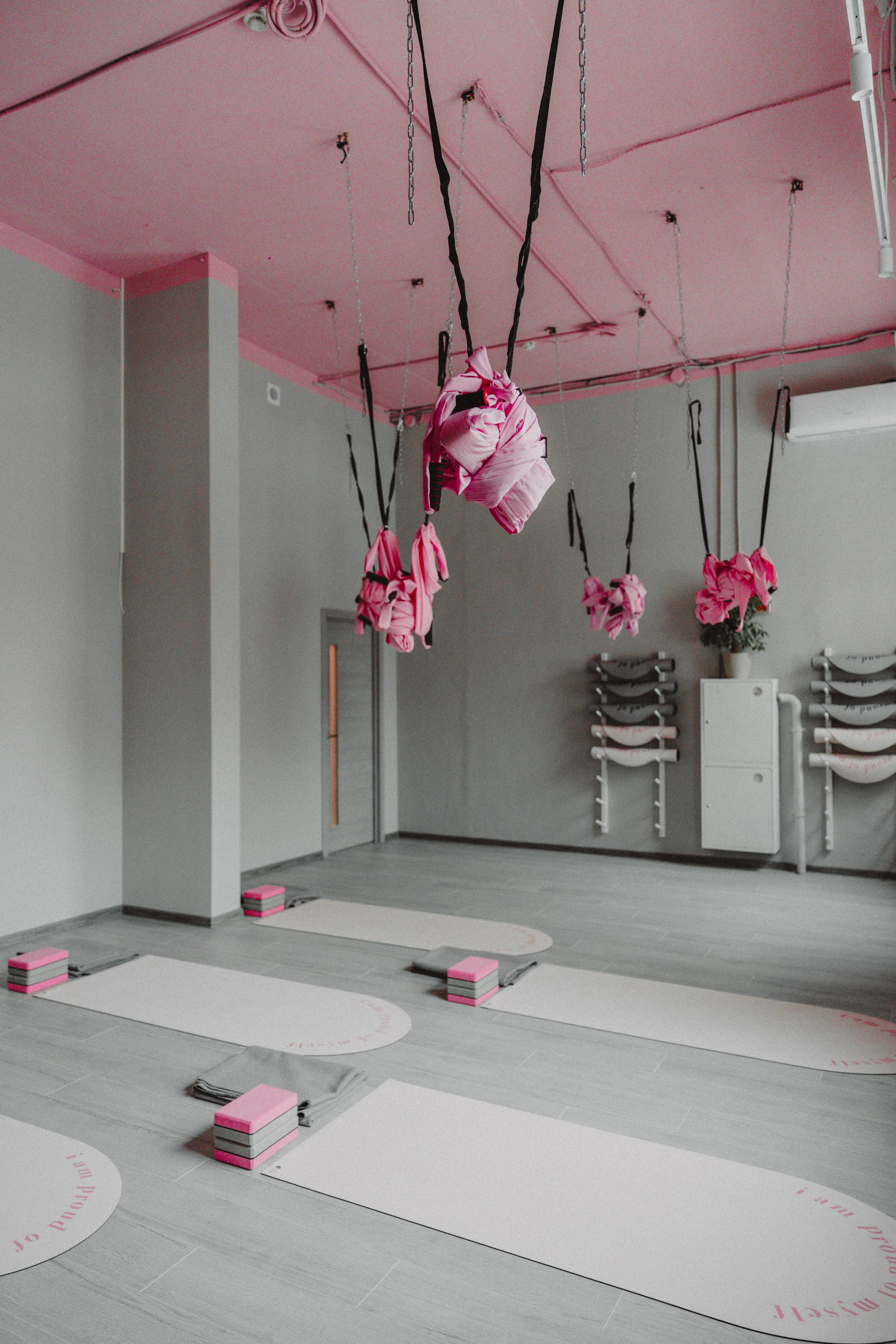 YOGALOGIC — Студия йоги Йогахолик | Москва. ФОТОГРАФ ИРИНА ШАМАТАВА