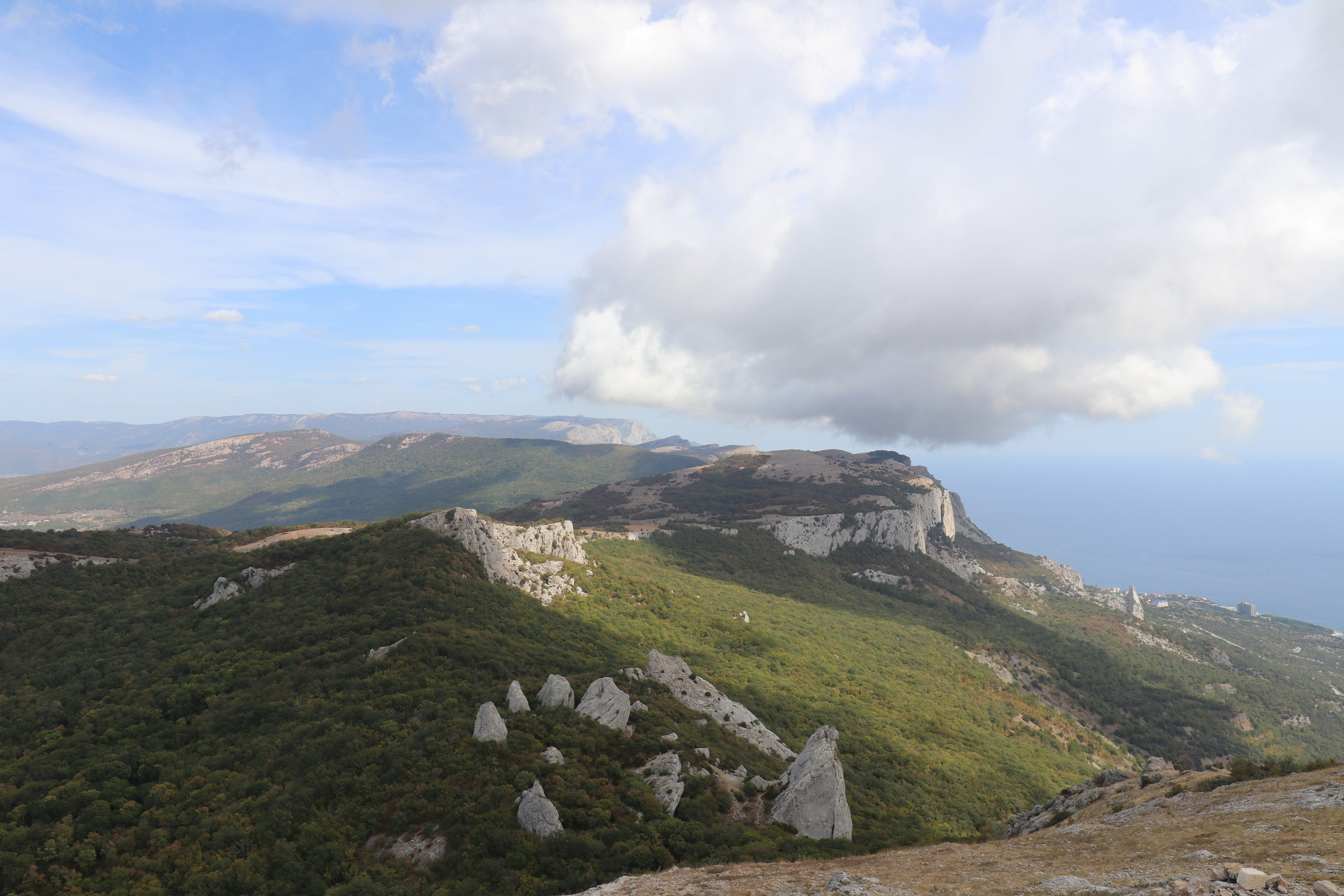 Крым. ЮБК (Судак, Карадаг, гора Клементьева, Меганом, Ильяс-Кая). Сентябрь 2020. Путешественник-фотограф из Санкт-Петербурга Татьяна Свистулина