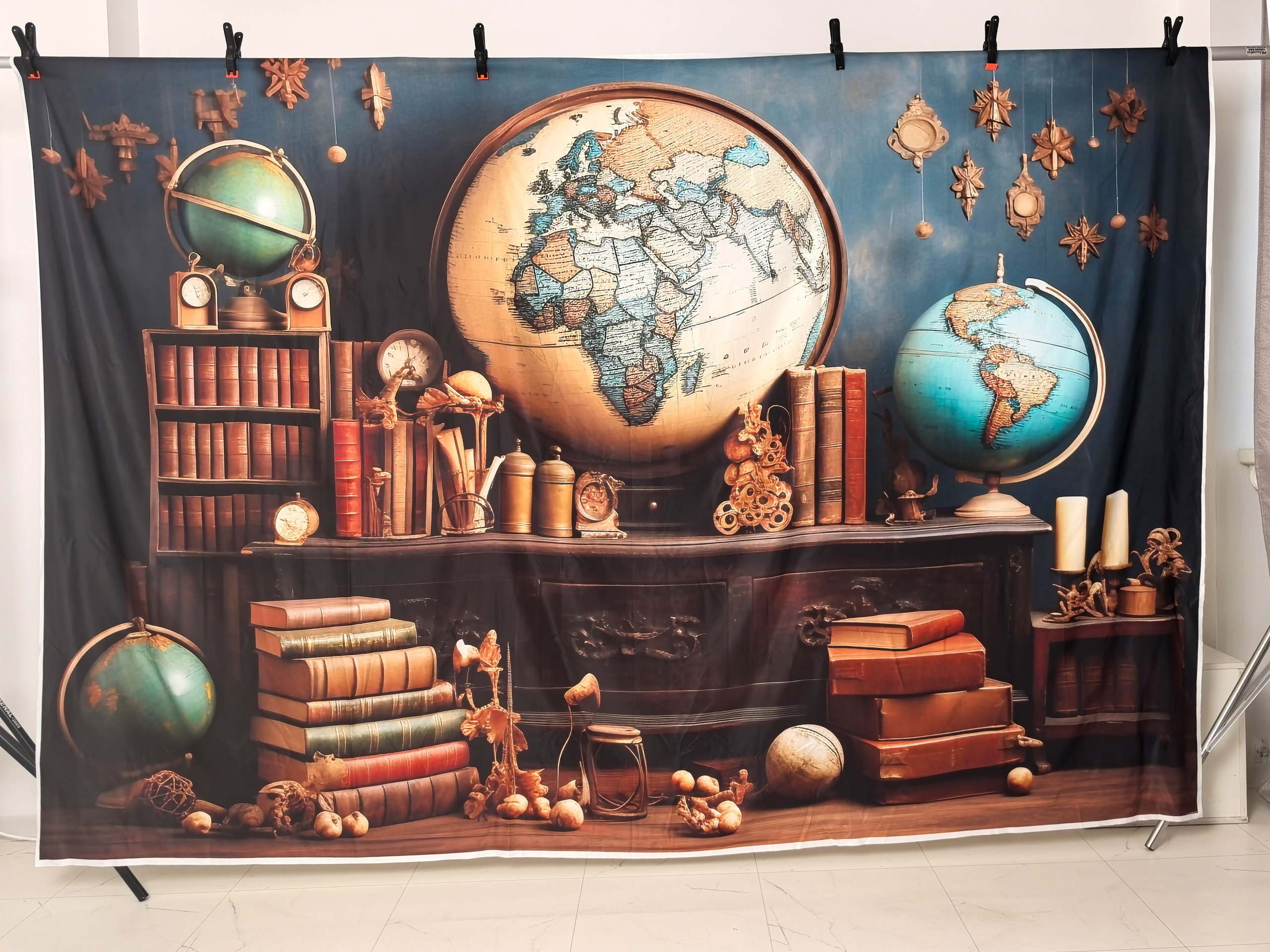 ИНТЕРЬЕРНЫЙ ФОТОФОН. Выпускные альбомы в Донецке и ДНР. Фотограф Донецк и ДНР