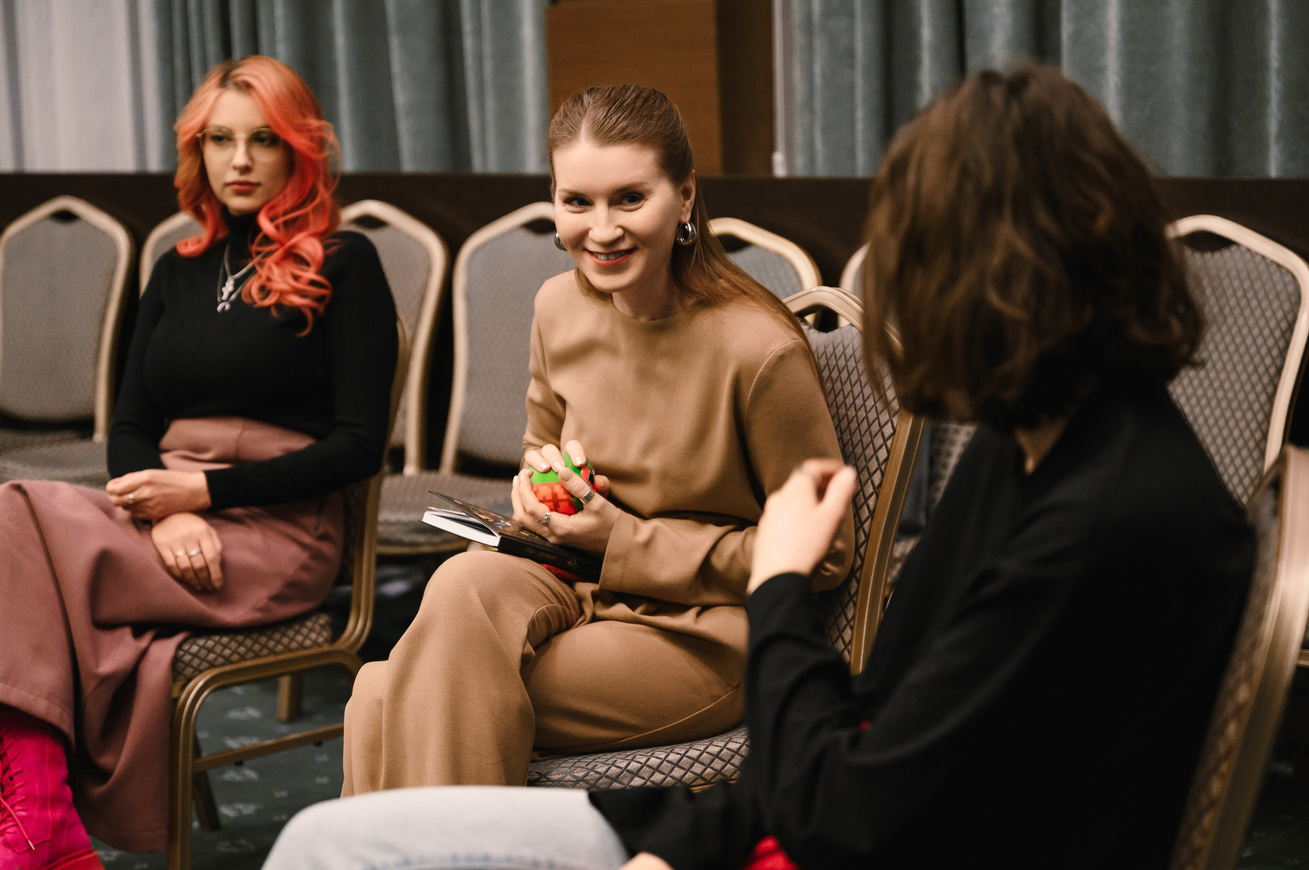 «Театр в квадрате». Клуб Читалка. Wedding and family photographer USA