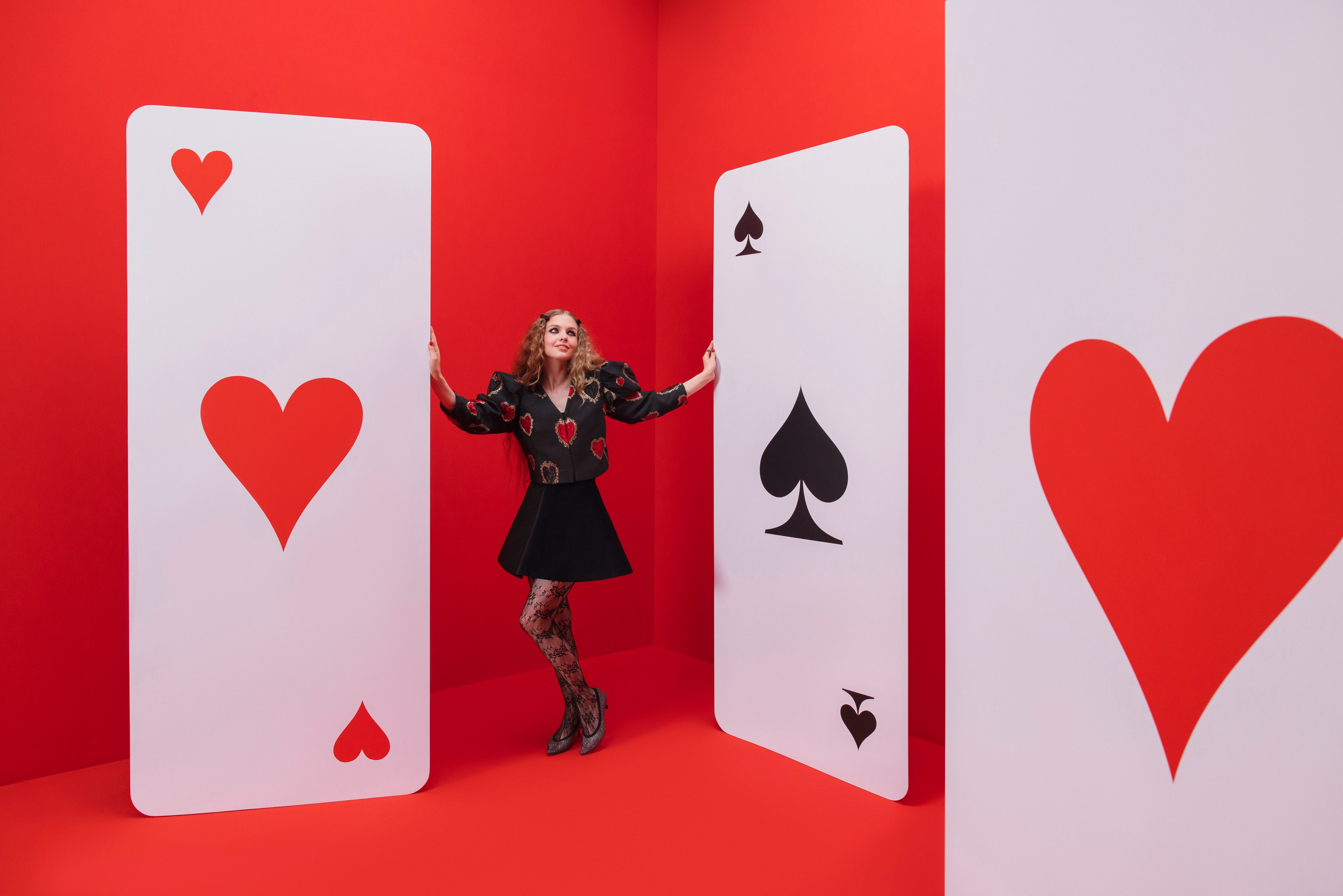 Аксёнова Оля — сет-дизайнер, художник-постановщик, Москва