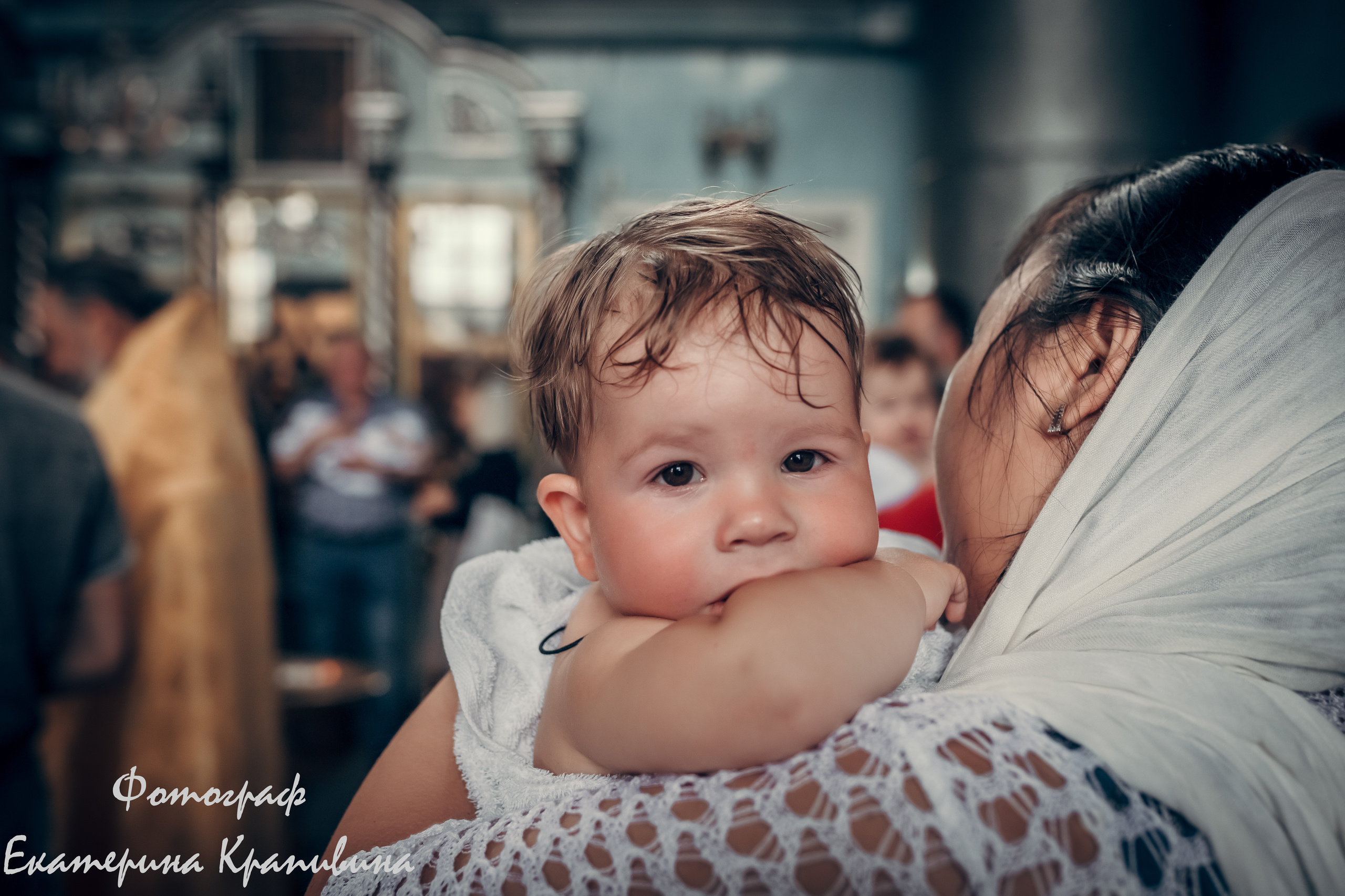 Крещение Богдана. Церковь Казанской иконы Божией Матери в Великом Враге. Екатерина Крапивина фотограф церковных Таинств в Нижний Новгороде