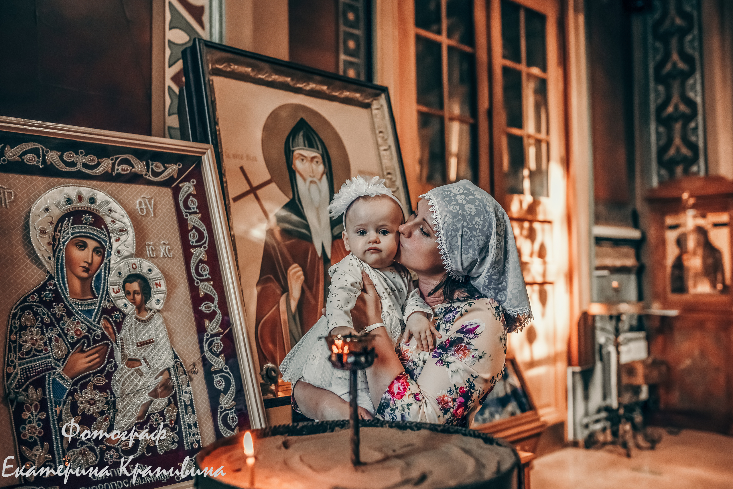Крещение Арины. Храм Сергия Радонежского. Екатерина Крапивина фотограф церковных Таинств в Нижний Новгороде