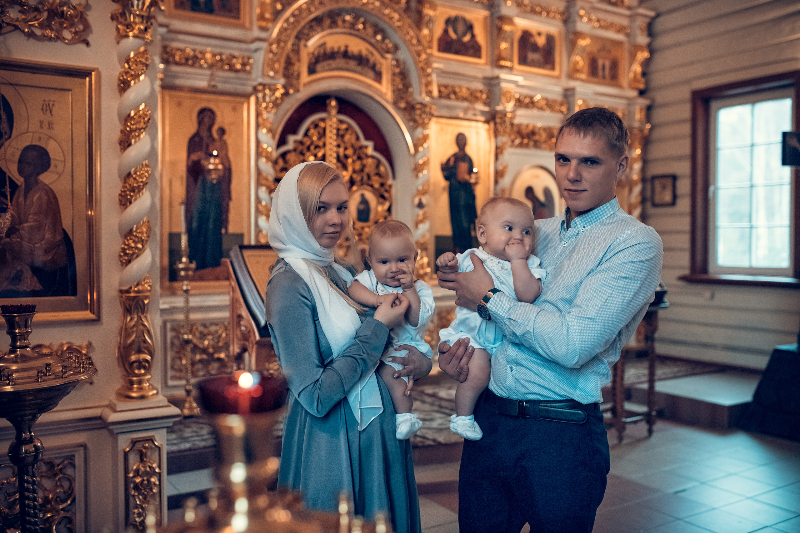 Крещение Артема и Тимофея в храме в честь Тихвинской иконы Божий матери. Екатерина Крапивина фотограф церковных Таинств в Нижний Новгороде