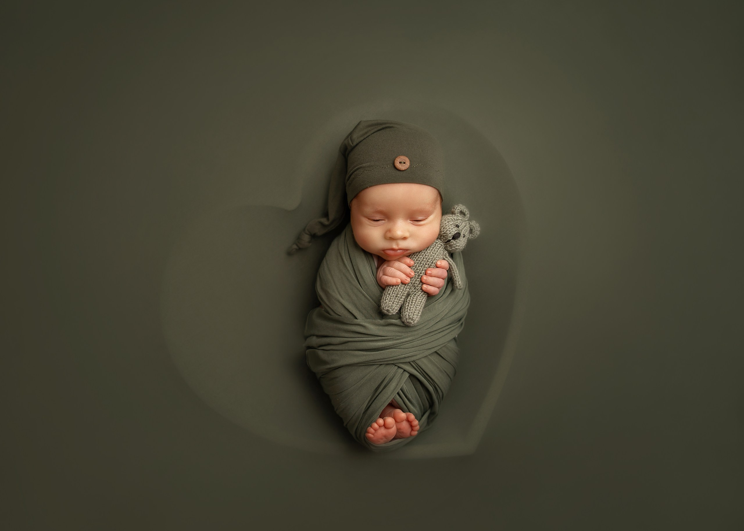 «Экспресс» + семейные кадры + доп. ретушь (13 дней). Фотограф новорожденных в Ялте