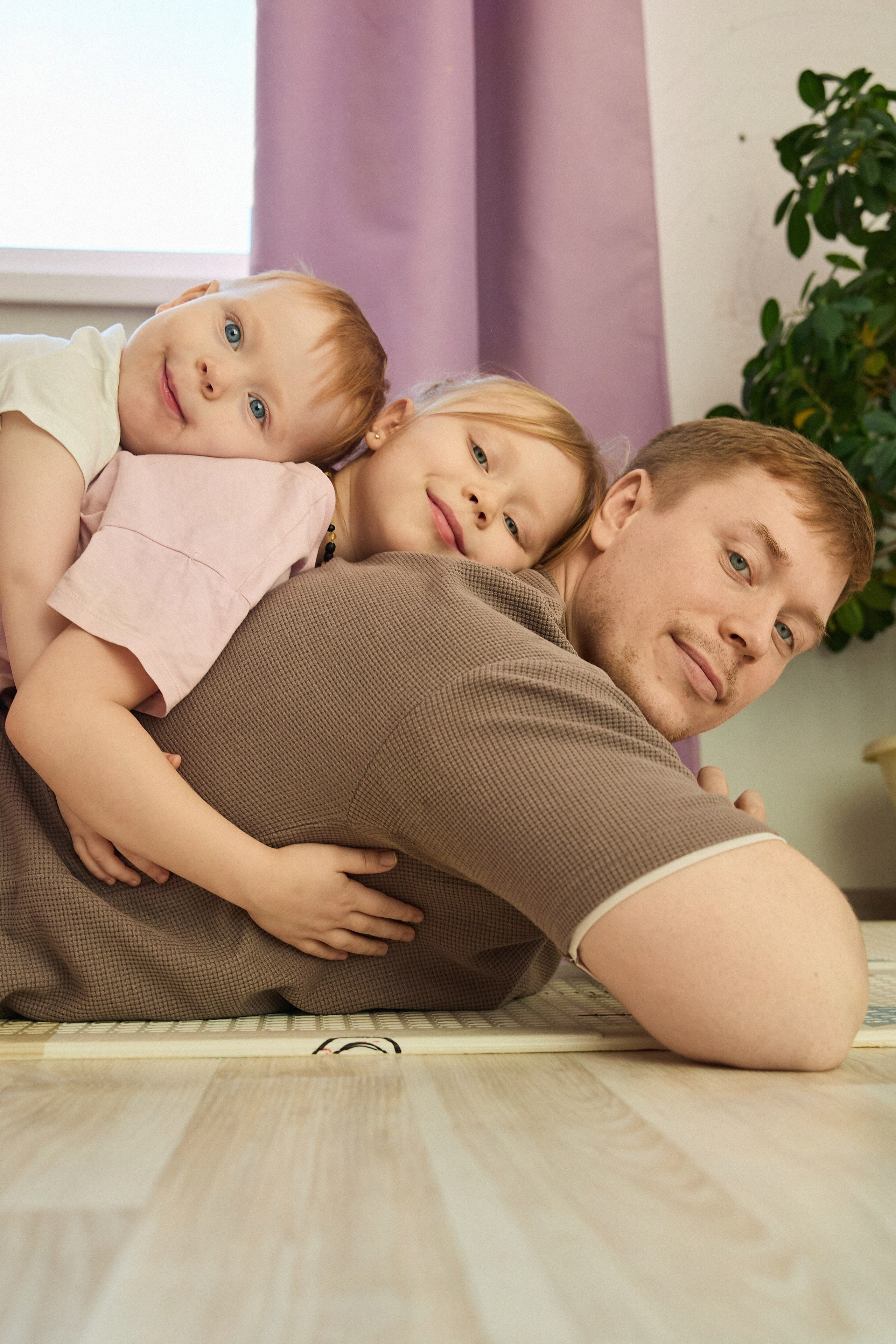 Юля и её семья. Фотограф Настя Че