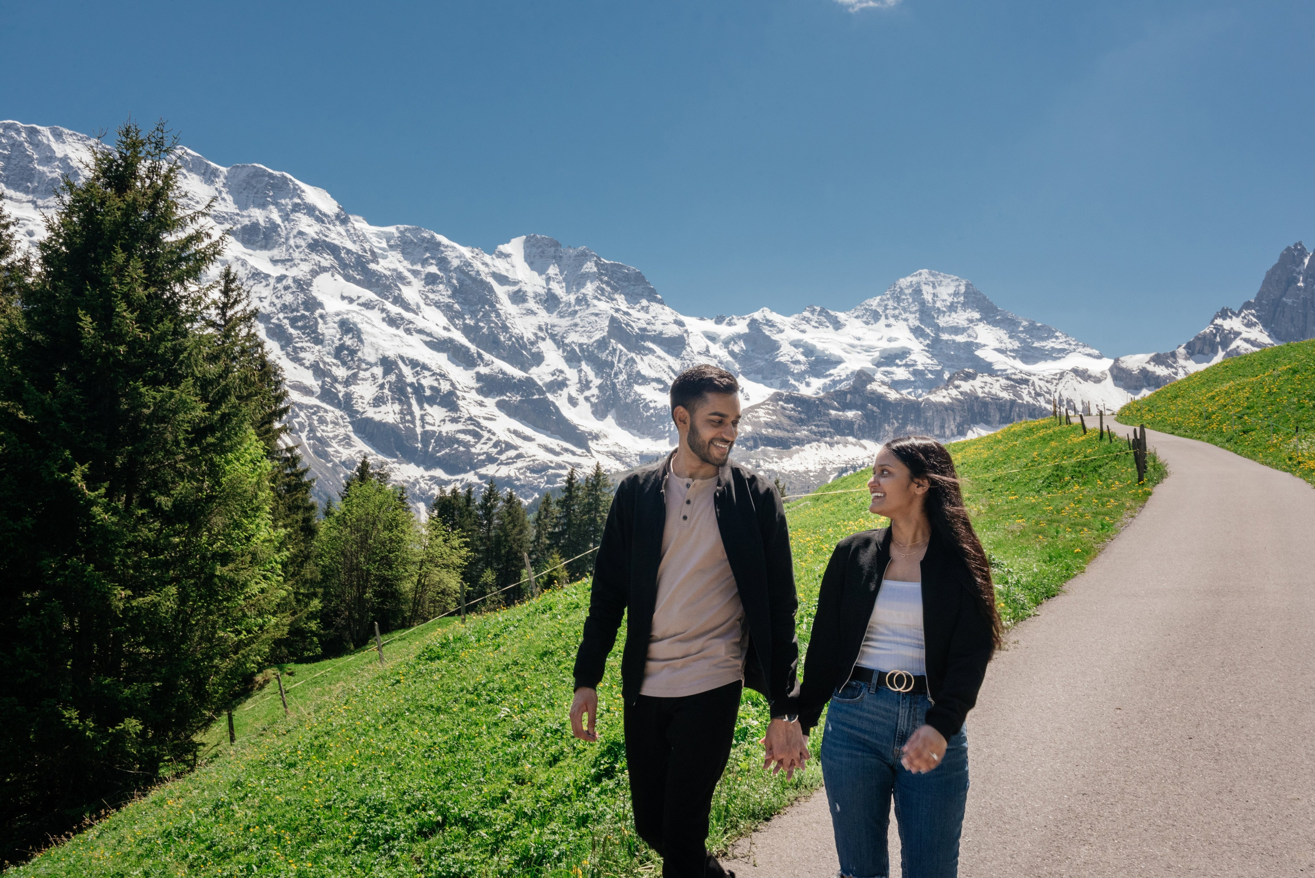 Safeen & Seemeen (Wengen, Murren, Iseltwald). Photographer in Interlaken area