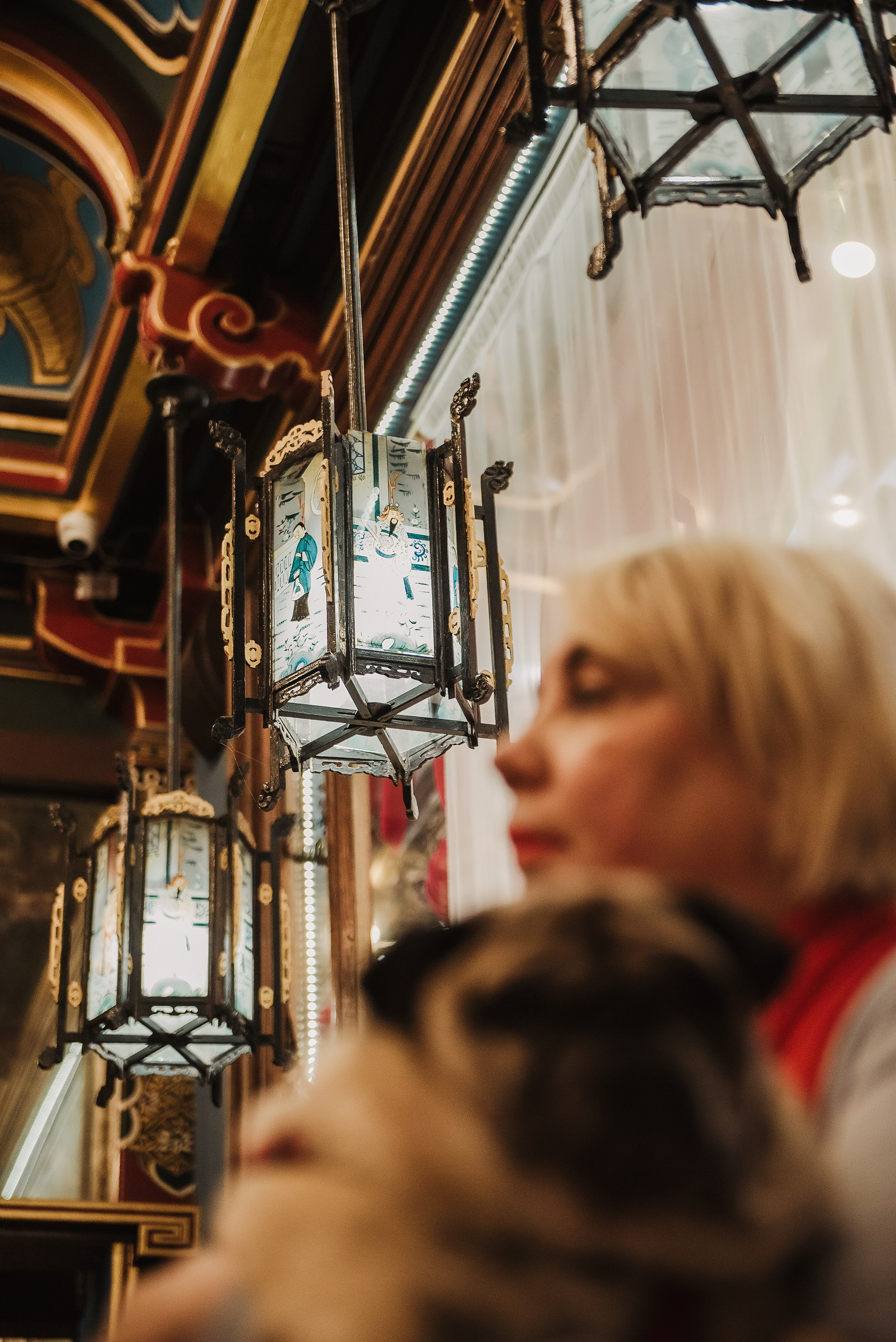 Ольга и Потапум. Прогулка к чайному дому. Семейный Фотограф в Москве Ирина Хохлова