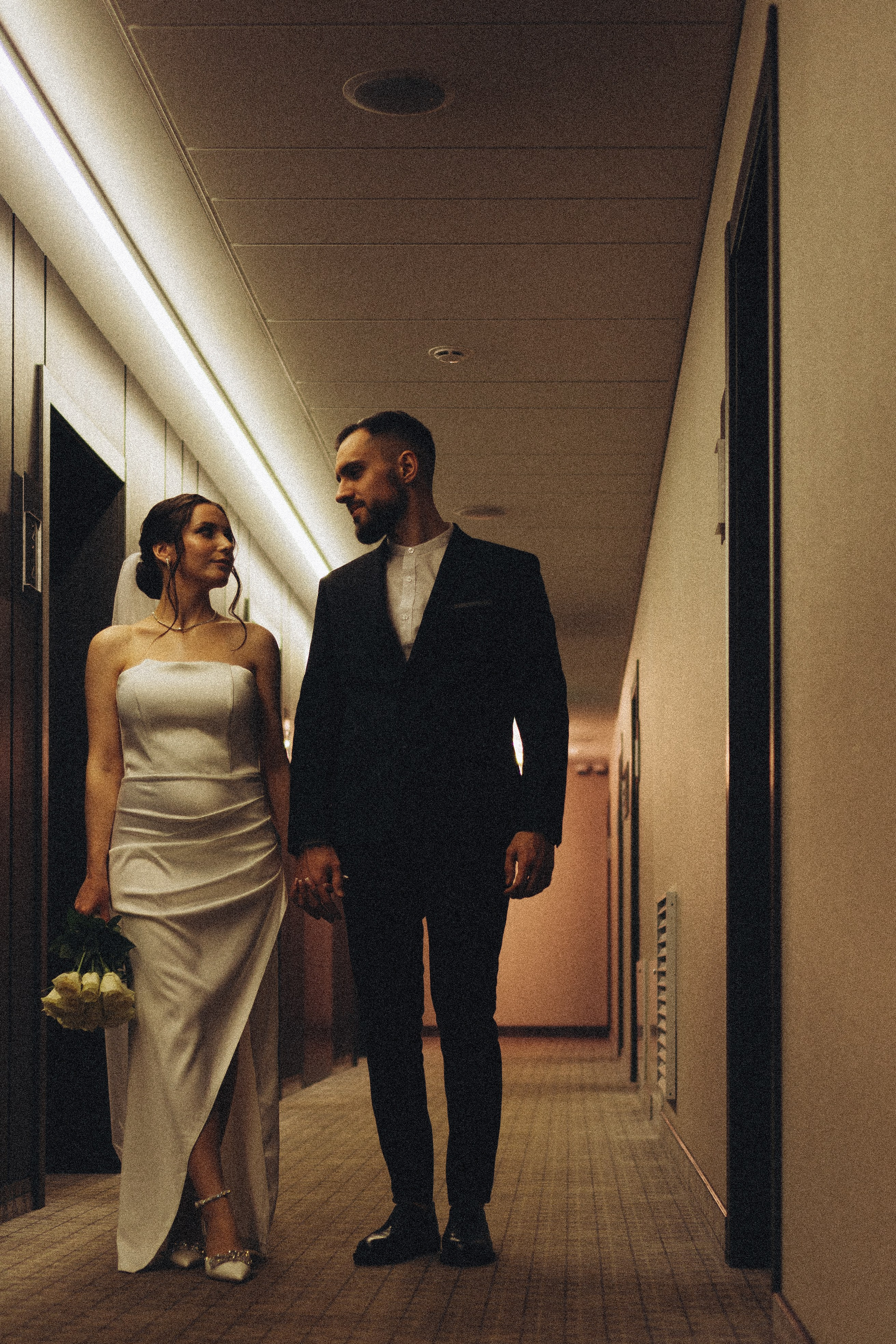 СВАДЕБНАЯ СЬЕМКА СБОРОВ ЖЕНИХА И НЕВЕСТЫ В ОТЕЛЕ И ТАКЖЕ ФОТОСЕССИИЯ В ОТЕЛЕЕ МЕГАПОЛИС БРЯНСК. Профессиональный фотограф, Санкт-Петербург — Виктория Богомолова