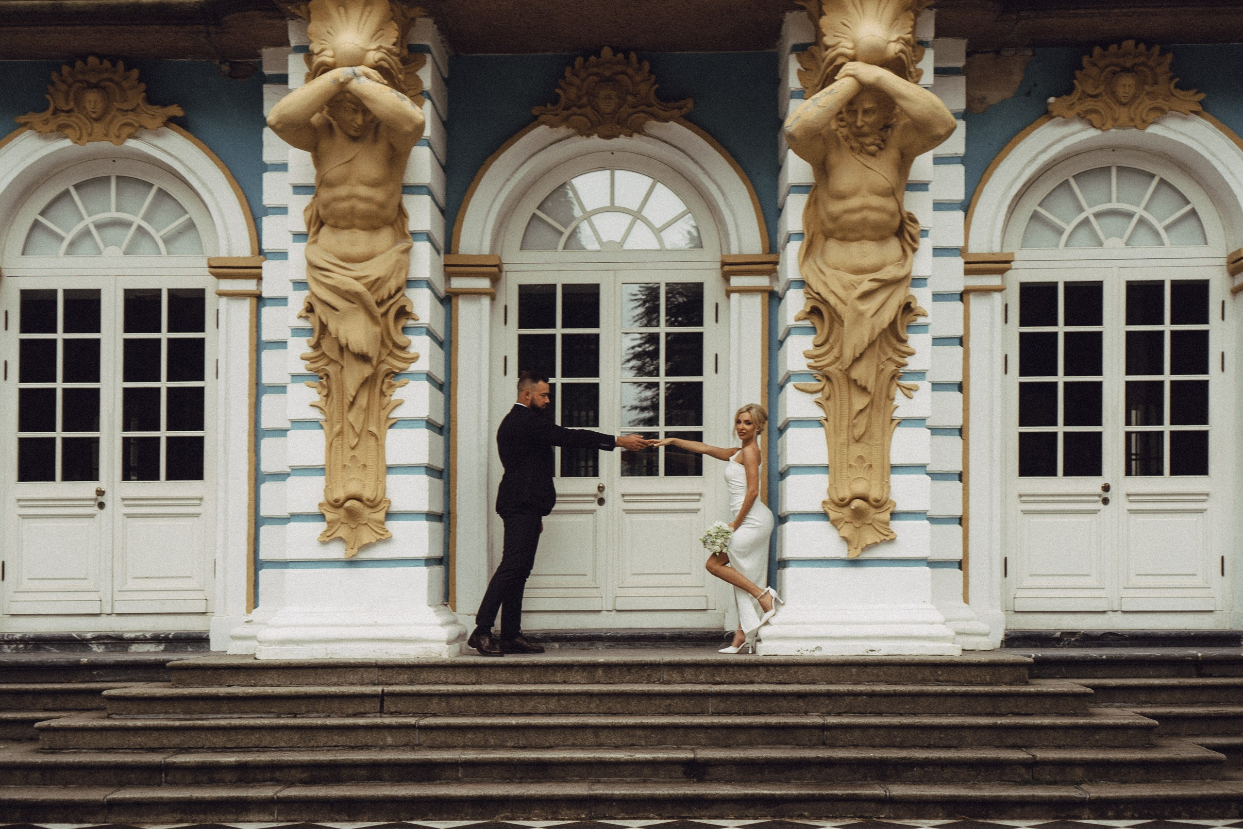 СВАДЕБНАЯ ИСТОРИЯ В ГОРОДЕ ПУШКИН ВОЗЛЕ ЕКАТЕРИНИНСКОГО ДВОРЦА И В ПАРКЕ. Профессиональный фотограф, Санкт-Петербург — Виктория Богомолова