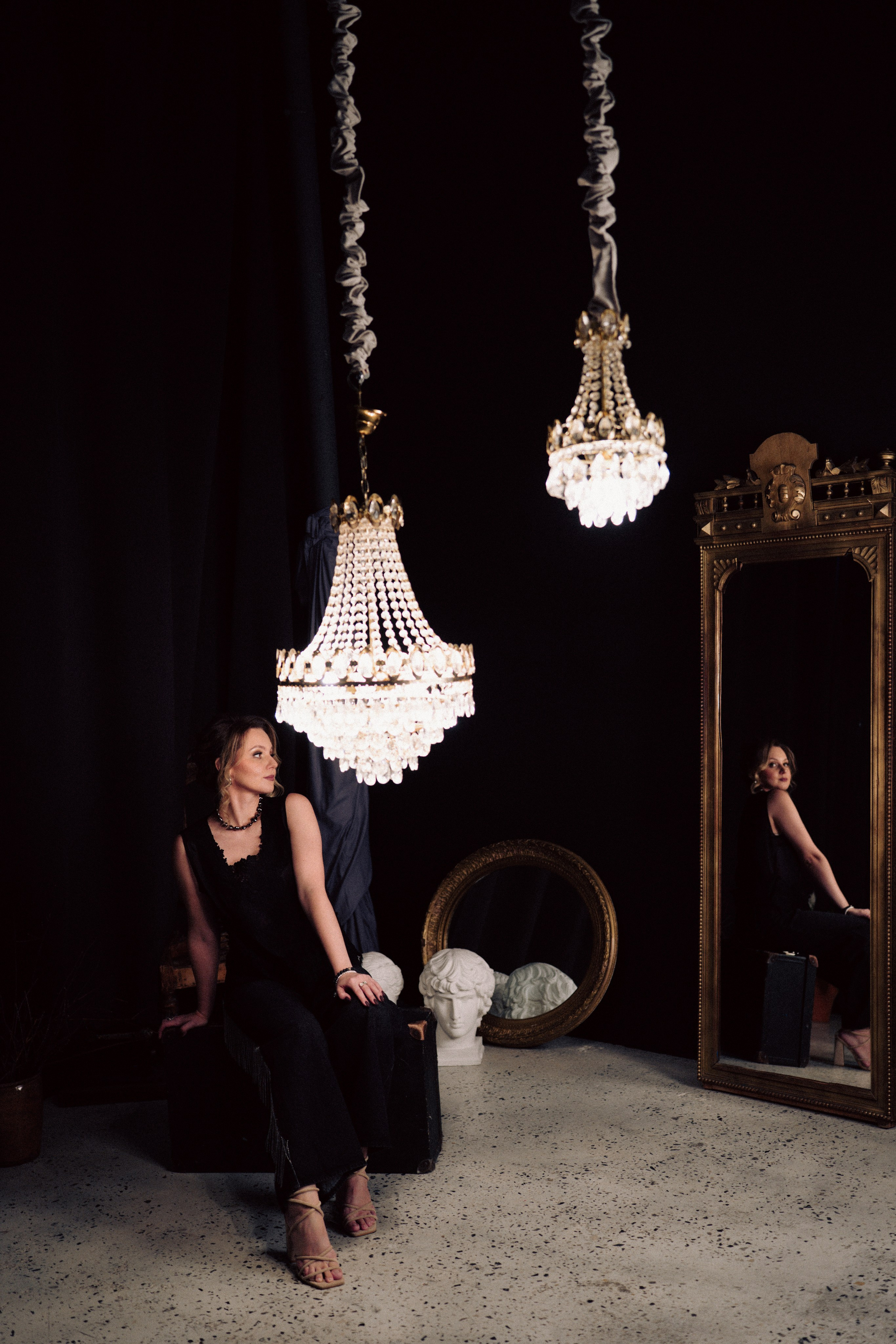 НОВОГОДНЯЯ ФОТОСЕСИИЯ В СТУДИИ ДЛЯ ДЕВУШКИ И ПРОГУЛКА ПО ЧЕРНЫШЕВСКОЙ. Профессиональный фотограф, Санкт-Петербург — Виктория Богомолова