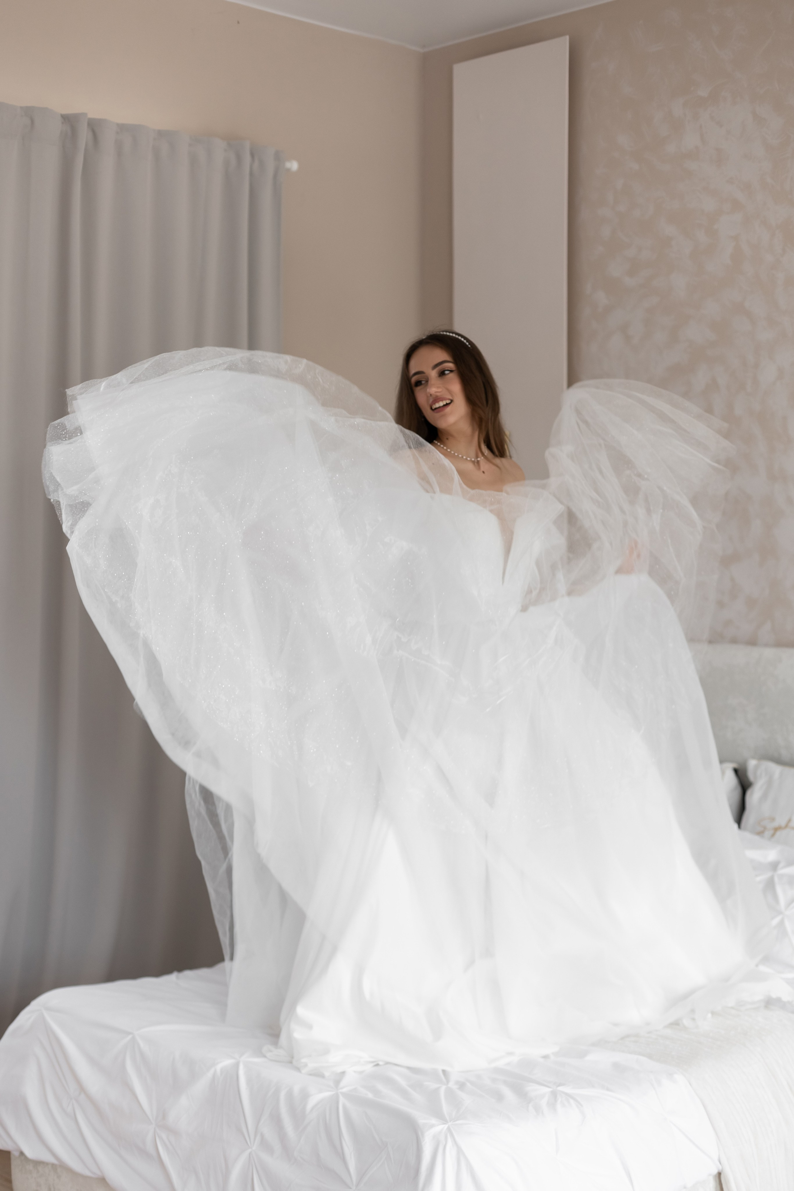 Даша — сборы невесты в студии. Свадебный фотограф, фотосъемка в Крыму, Севастополе, Симферополе, Ялте