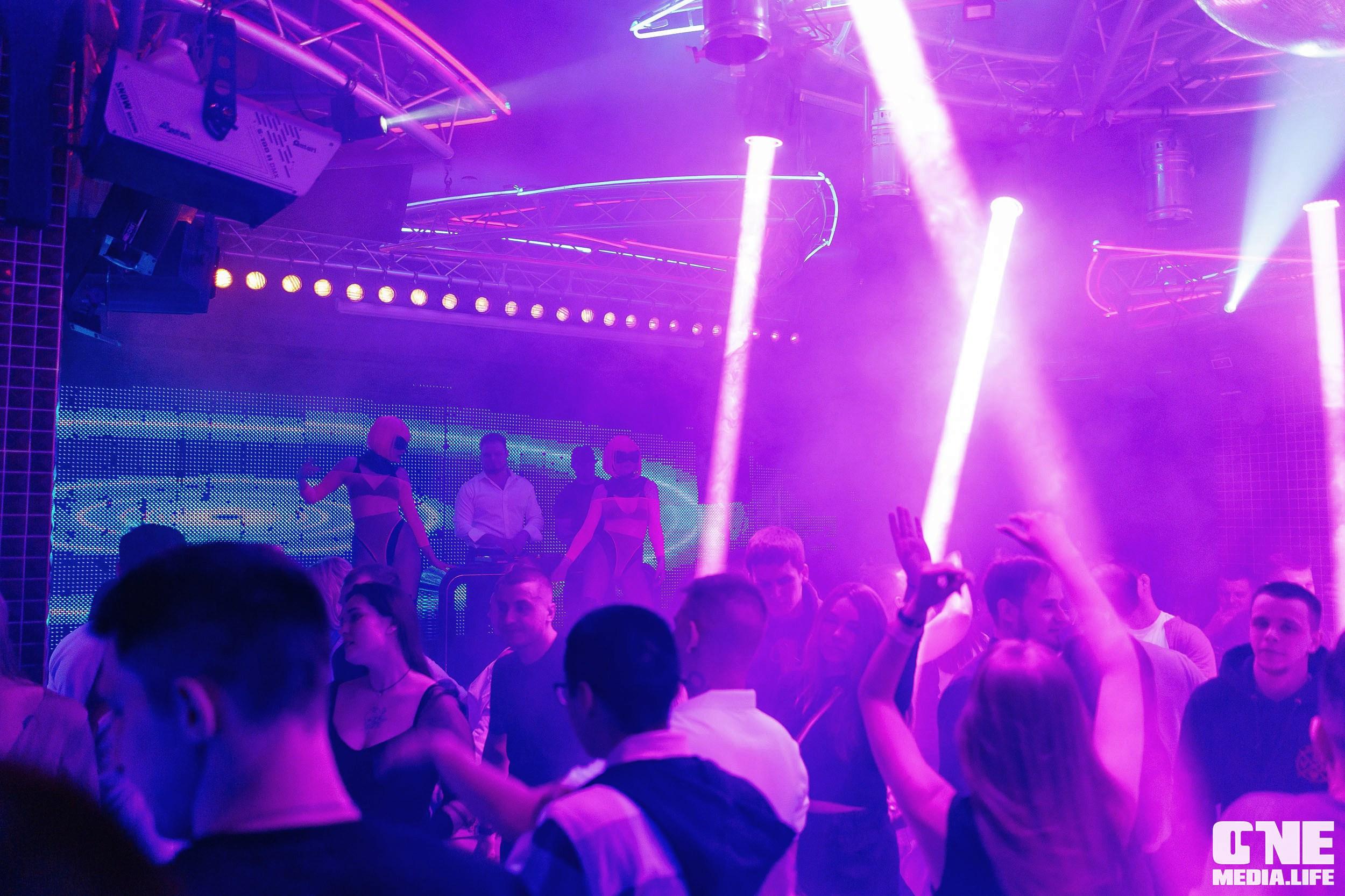 Фоторепортаж из караоке-клуба Эйфория. One Media Life: фоторепортажи, фотоотчеты с мероприятий и заведений
