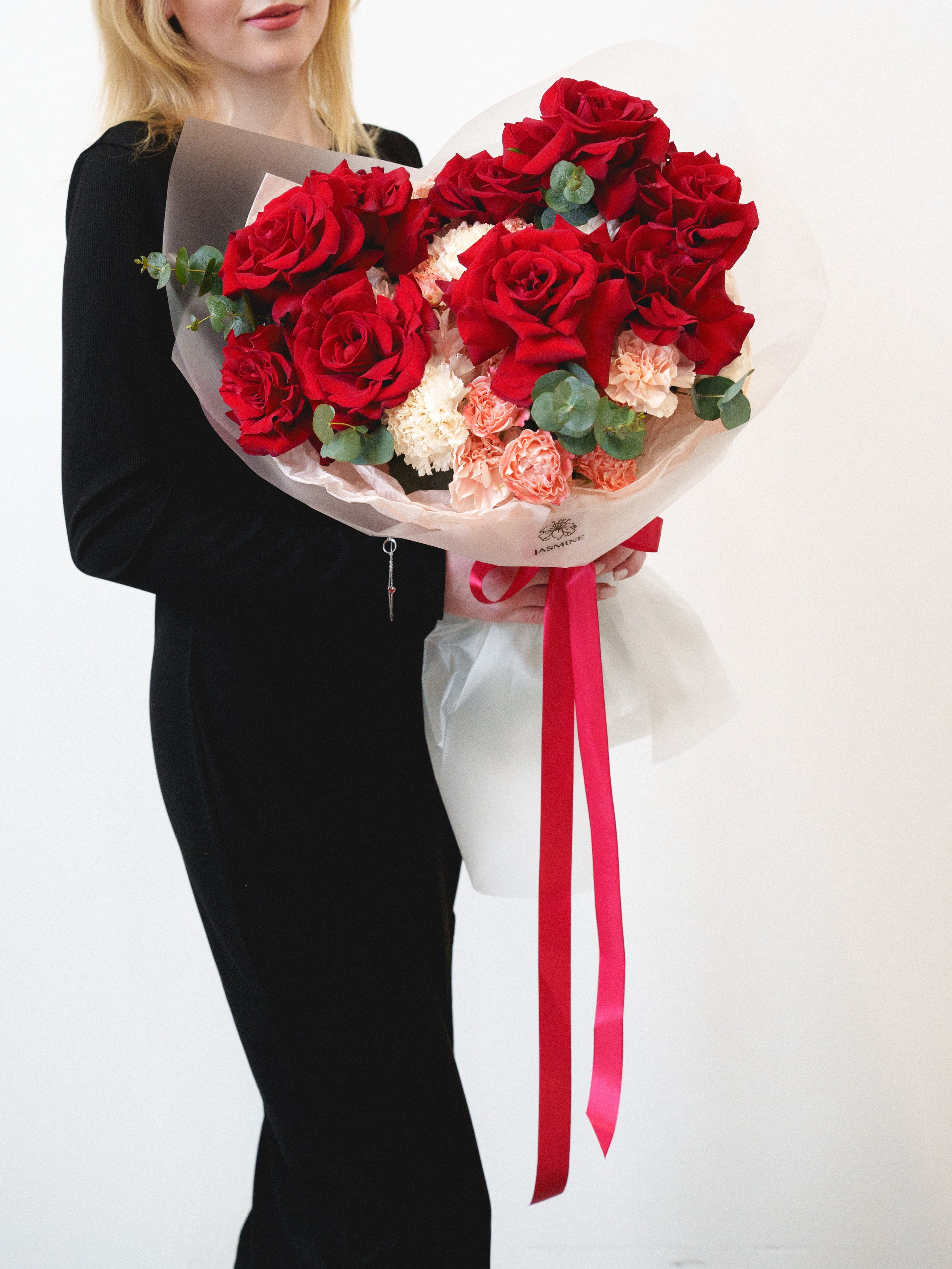 Цветы (контент к 14 февраля). Иван Упоров — фотограф, рилсмейкер чебоксары