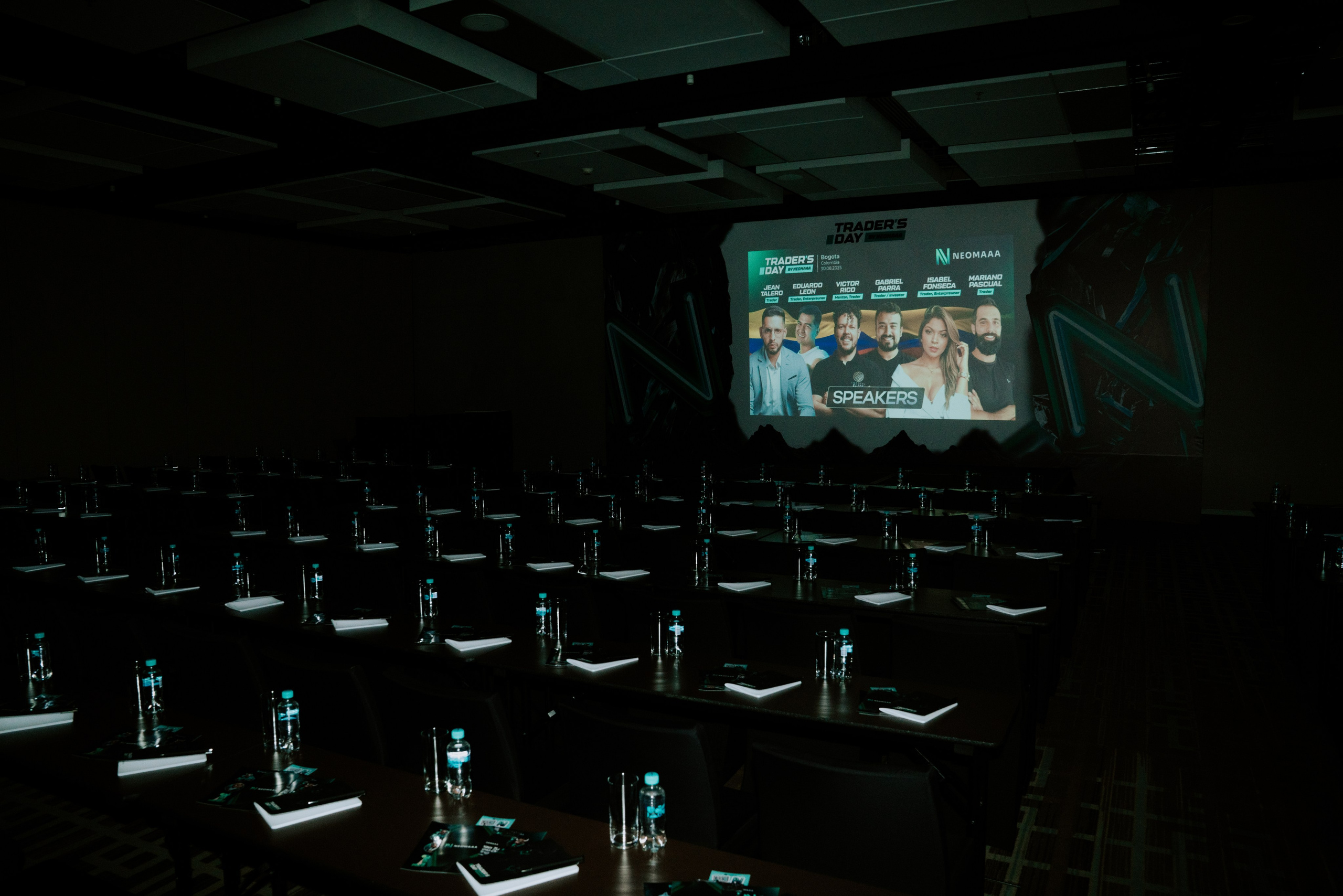 TRADERS DAY By NeomAAA Bogota. NeomAAA Funds Gallery