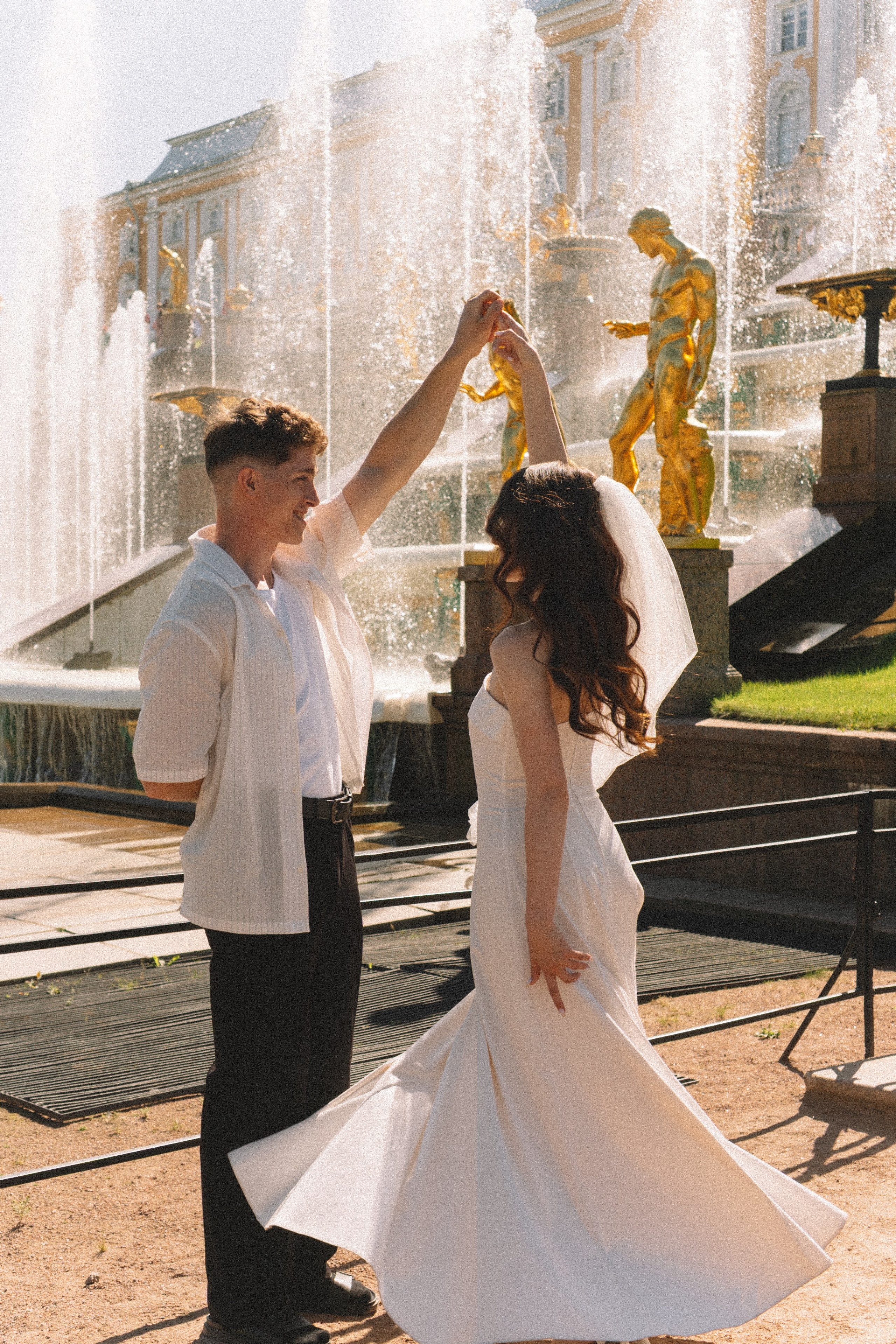 СВАДЕБНАЯ СЬЕМКА В ПЕТЕРГОФЕ И СЬЕМКА РЕПОРТАЖА В ЗАГСЕ ПЕТЕРГОФА. Профессиональный фотограф, Санкт-Петербург — Виктория Богомолова