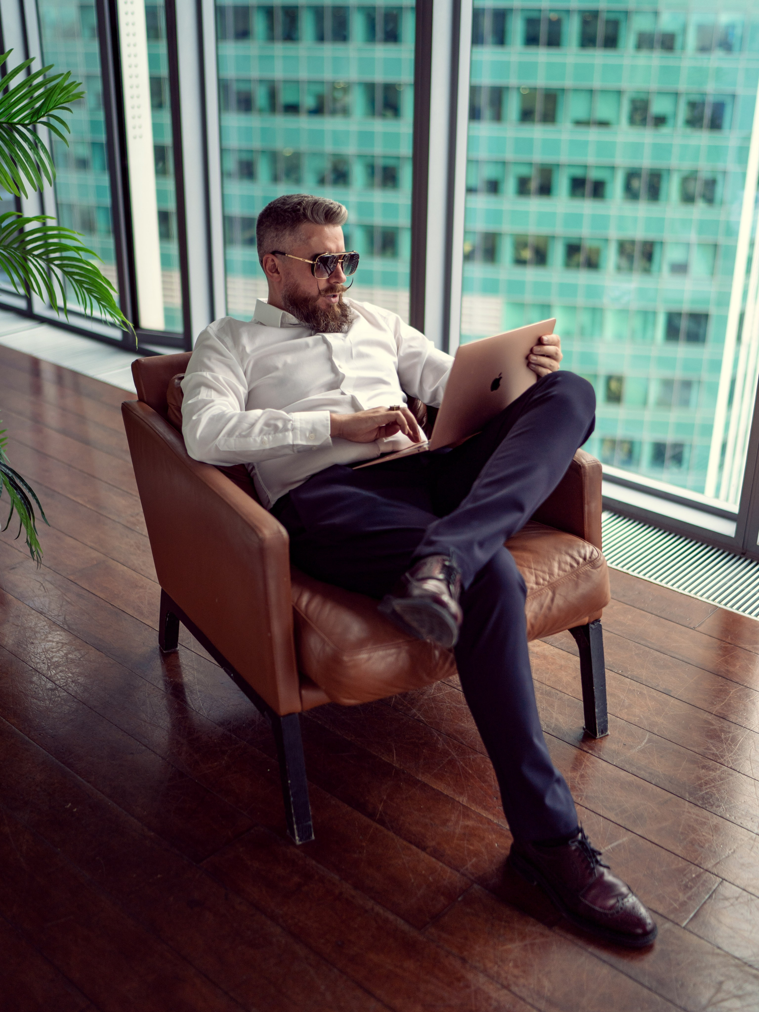 Бизнес-портрет в Москве. Каталожная и промышленная съемка в Москве Александр Плонский