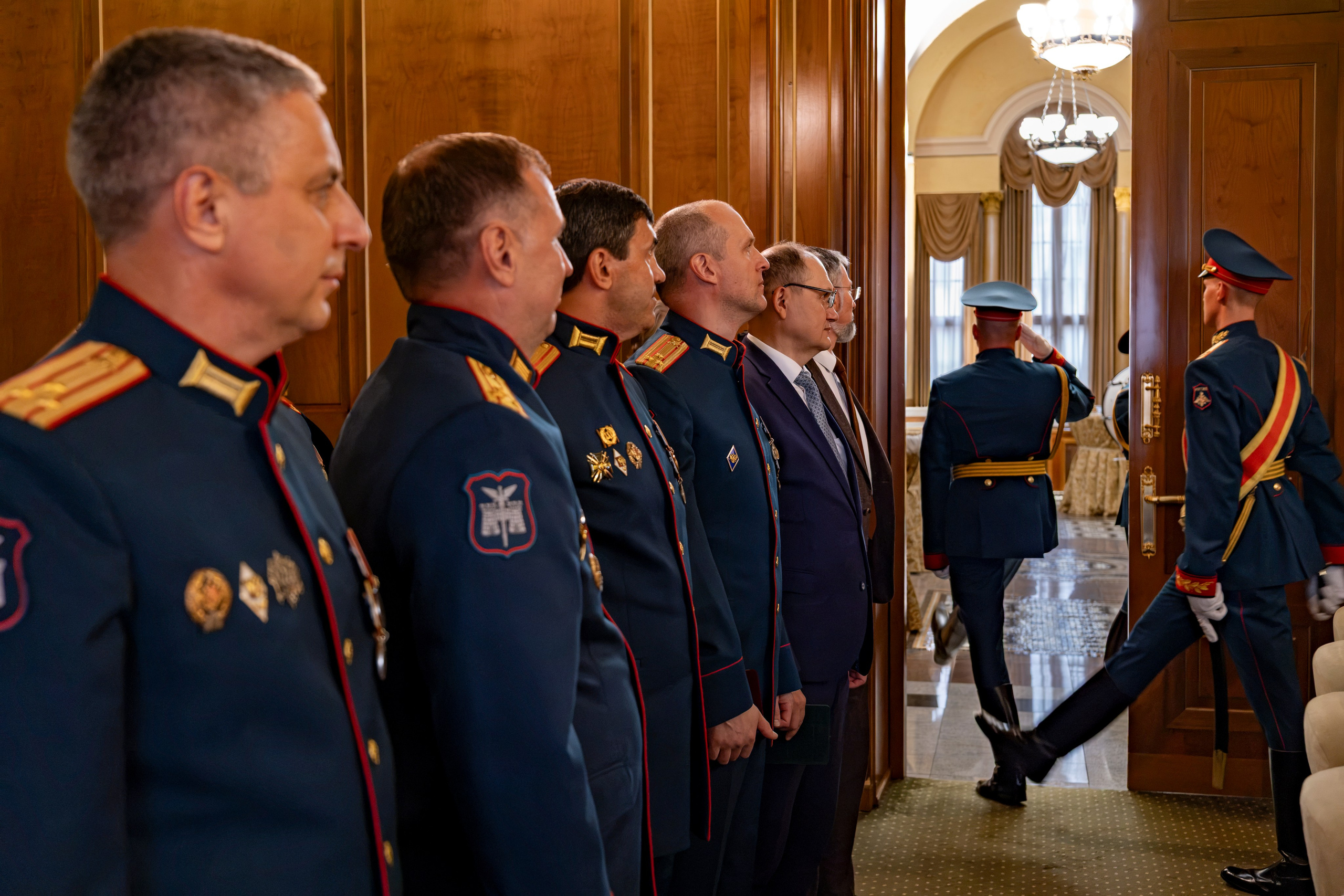 Центральный Банк РФ: Полевые учреждения. Фотограф Михаил Петров