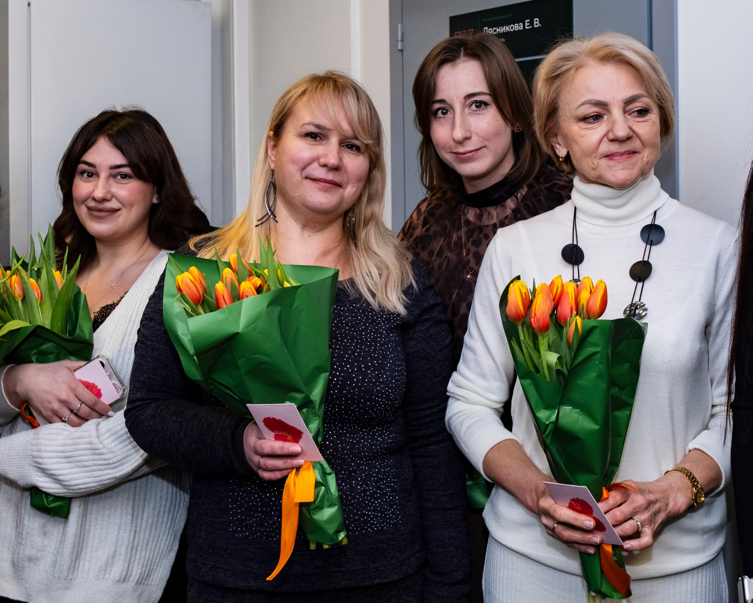 Современные Системы Реновации: 8 марта. Фотограф Михаил Петров