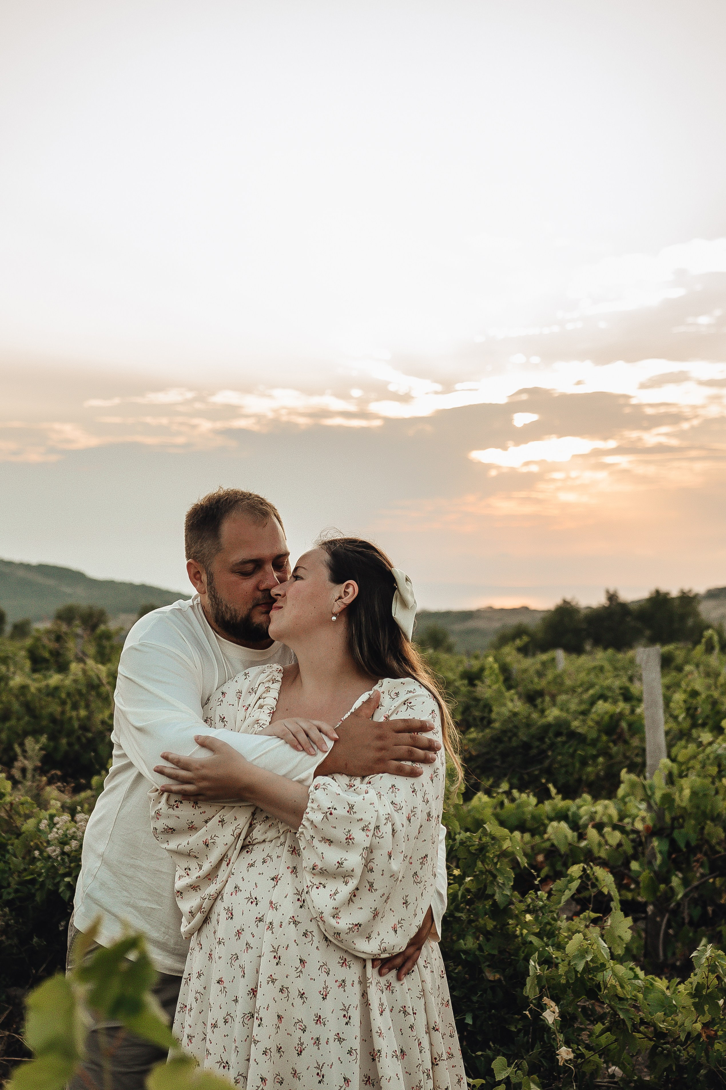 Антон и Мария — виноградная лоза Гай-Кодзора. Семейный фотограф Новороссийск, Анапа, Геленджик — Юлия Давыдова