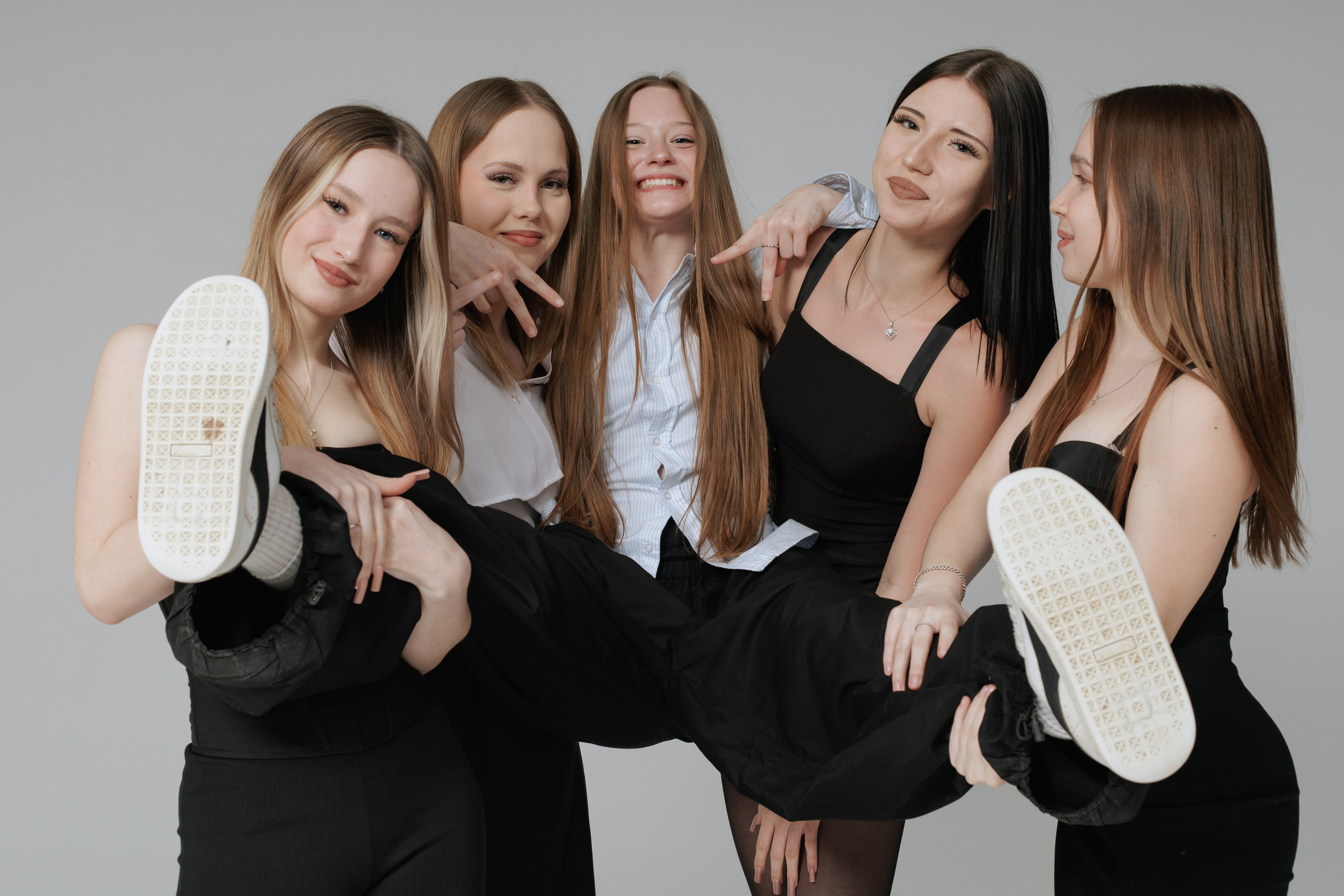 Примеры фотографий на выпускные альбомы. Выпускные альбомы в Нижнем Новгороде