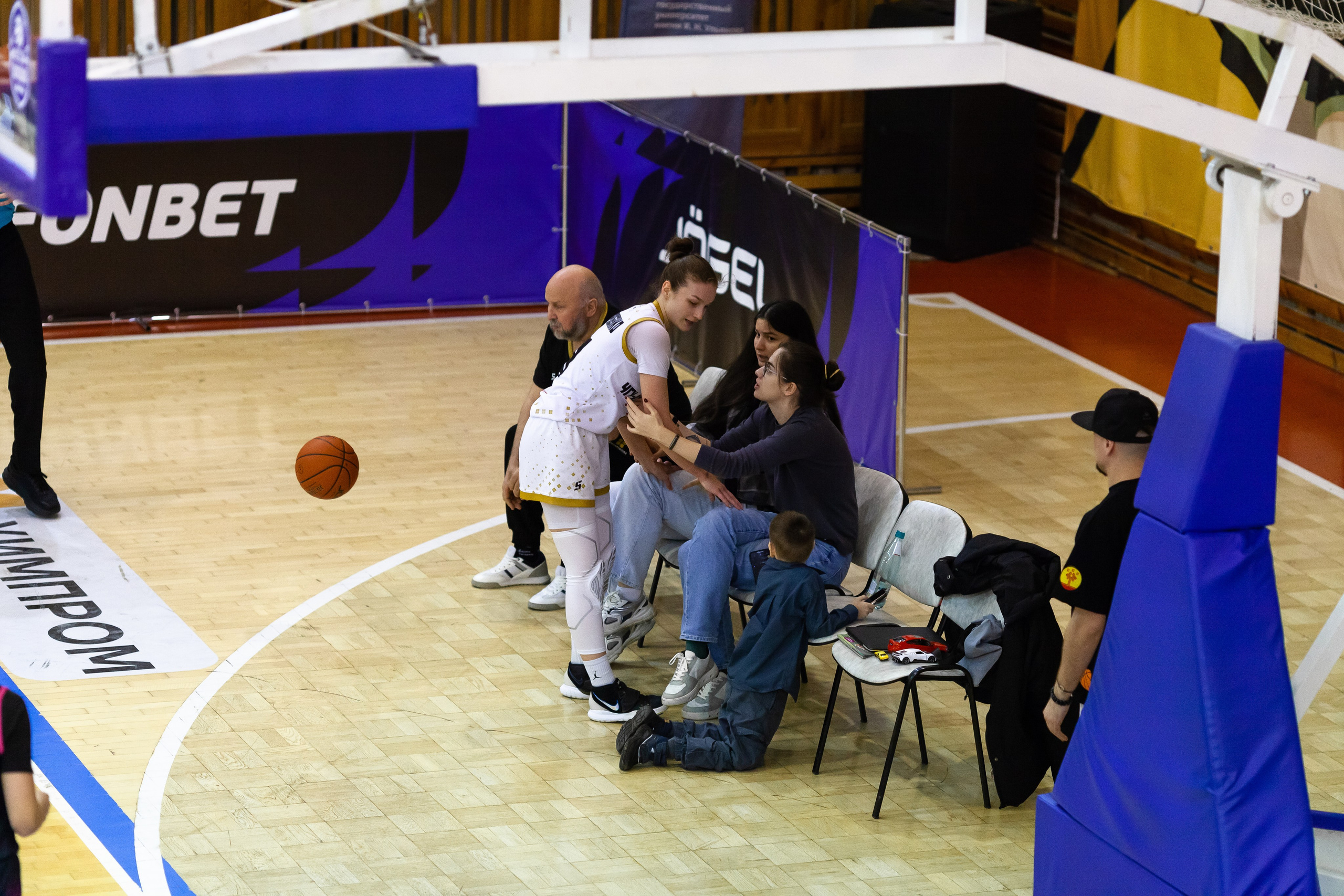 ЧГУ-Атланта — Ростов-ЮФУ / 1 игра. Фотография