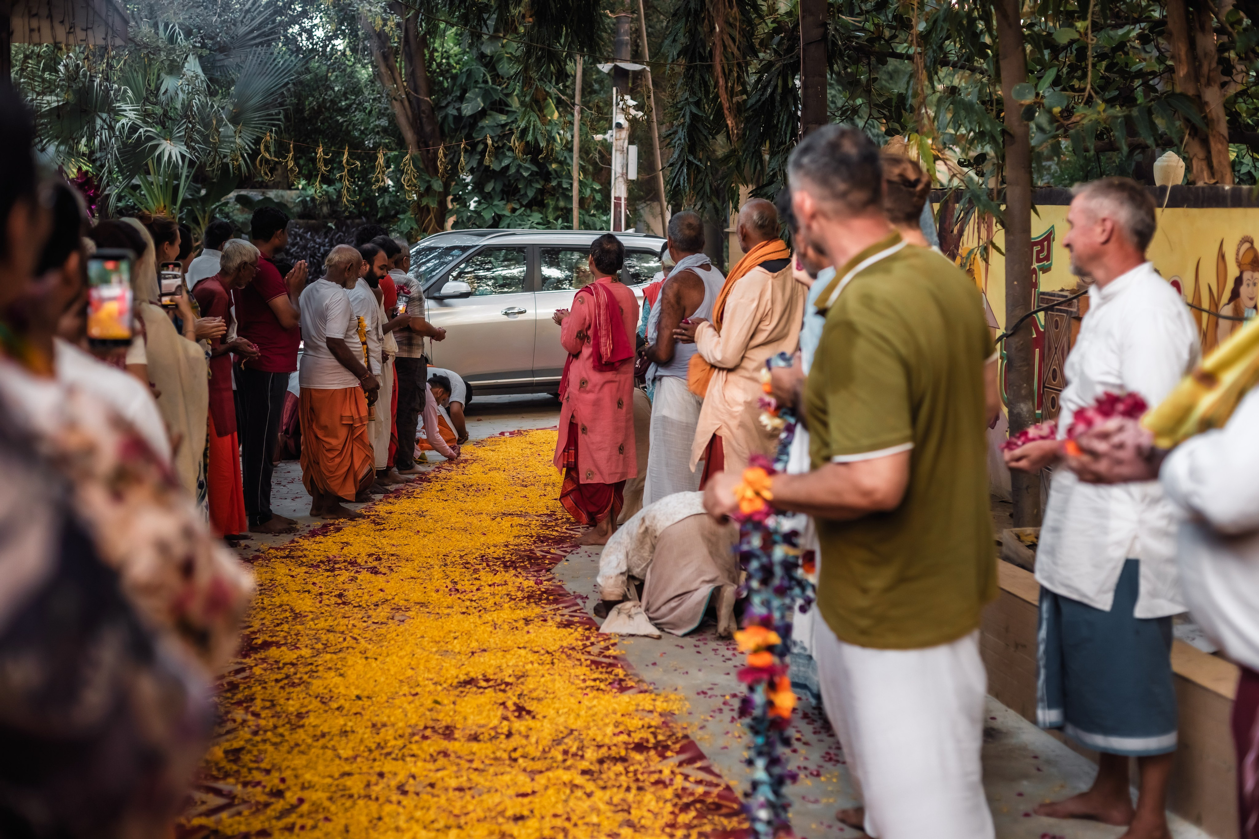 Devraha baba ji ashram life 2025. Mariam Bagdasaryan