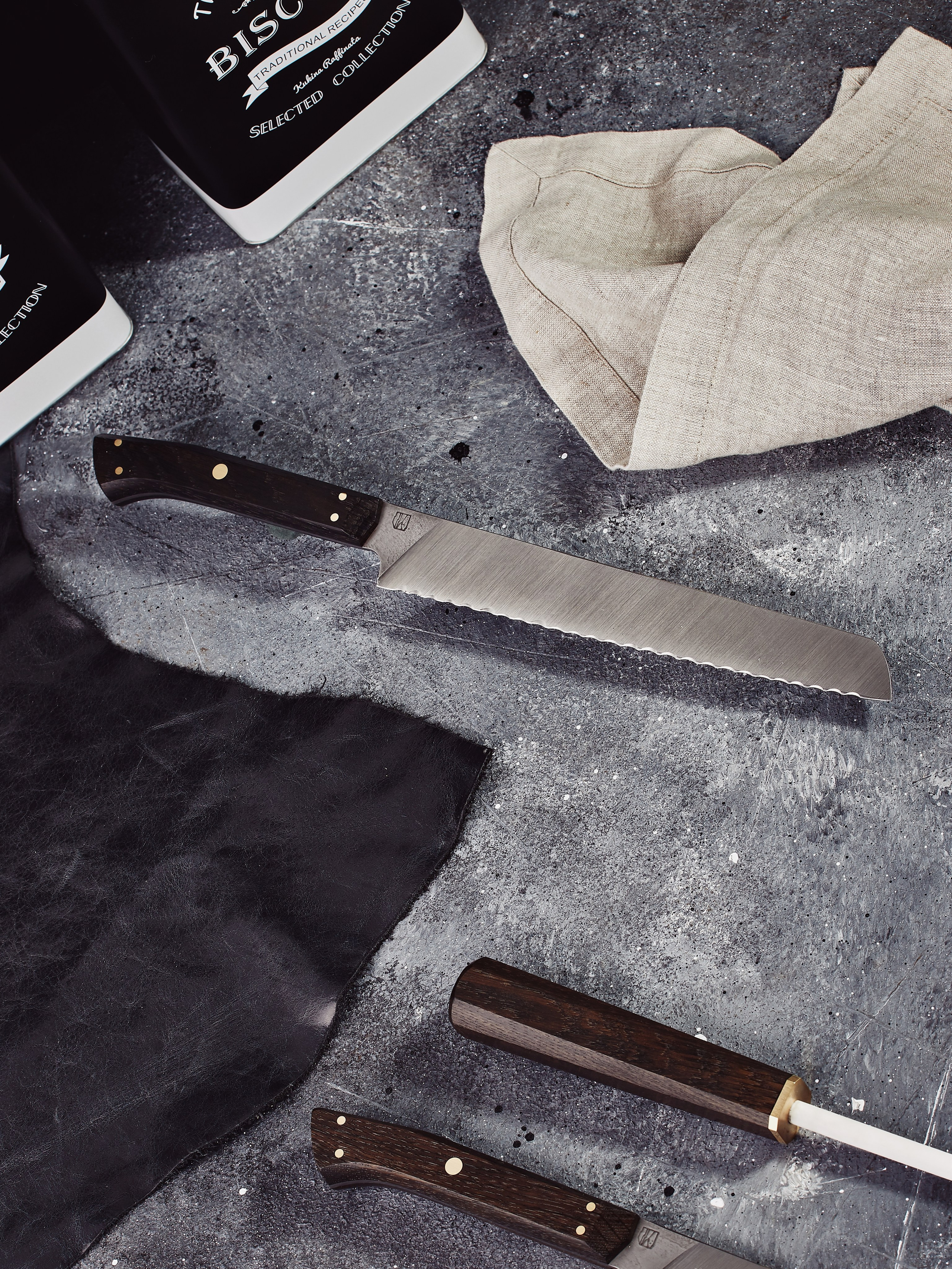 "Профессиональная имиджевая фотосъемка для бизнеса и личного бренда""Качественная студийная имиджевая фотосъемка для корпоративных клиентов""Имиджевая фотосъемка с естественным освещением для создания уникального образа""Фотосессия для формирования делового имиджа и продвижения в социальных сетях""Экспертная имиджевая фотосъемка для сайта, рекламы и маркетинговых материалов""Креативная имиджевая фотосъемка профессионального фотографа в студии""Портреты и имиджевые фотографии высокого качества для успешного бизнеса" "Профессиональная предметная съемка ножей для каталога и интернет-магазина""Высококачественные фото ножей с детальной проработкой текстуры и материалов""Рекламная съемка ножей с акцентом на дизайн и функциональность""Студийная предметная фотосъемка кухонных и охотничьих ножей с белым фоном""Макро-фотография ножей для презентаций и маркетинговых кампаний""Коммерческая съемка ножей с использованием профессионального освещения""Фотографии ножей для продвижения бренда и увеличения продаж"