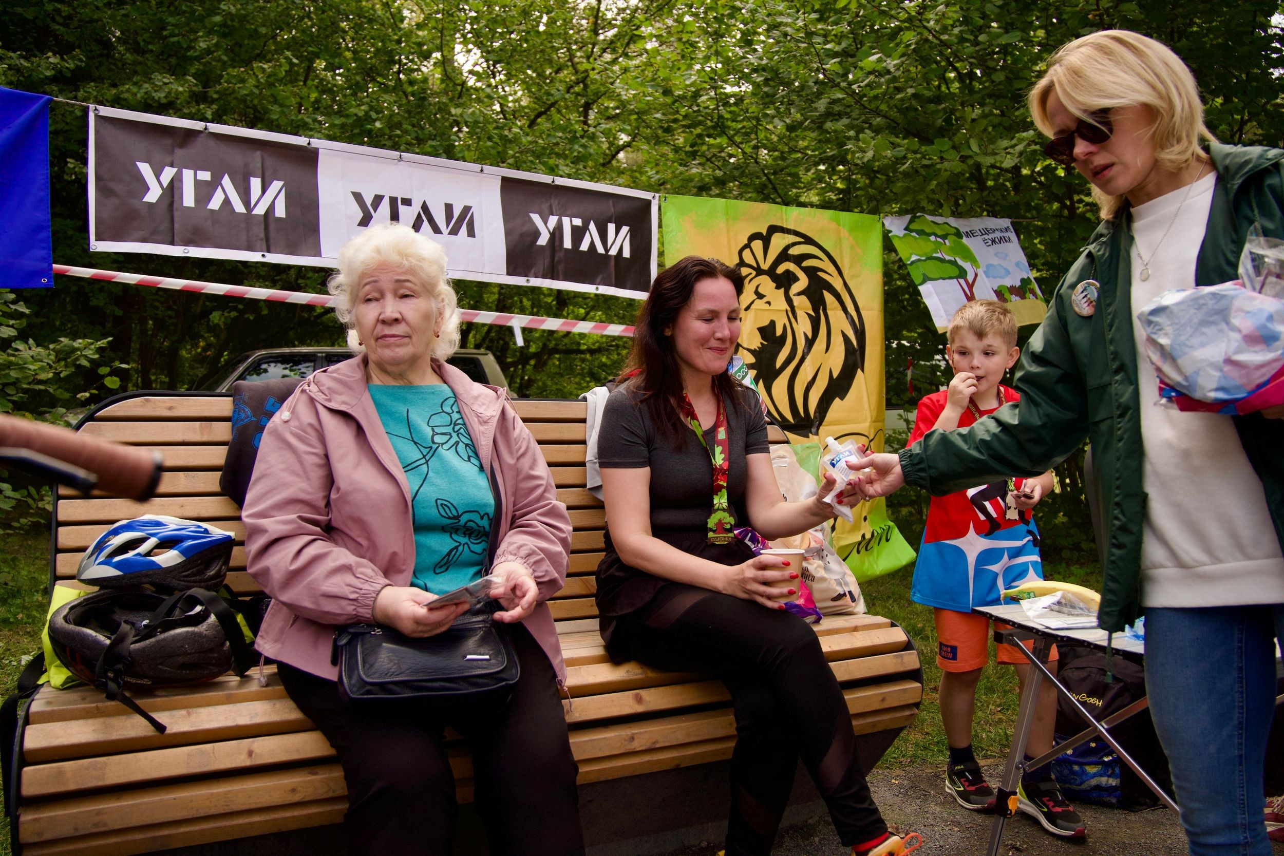 Забег в парке «Дубки». Кафе «БЕЛКА НАШЕПТАЛА». Ну оооочень концептуальное кафе